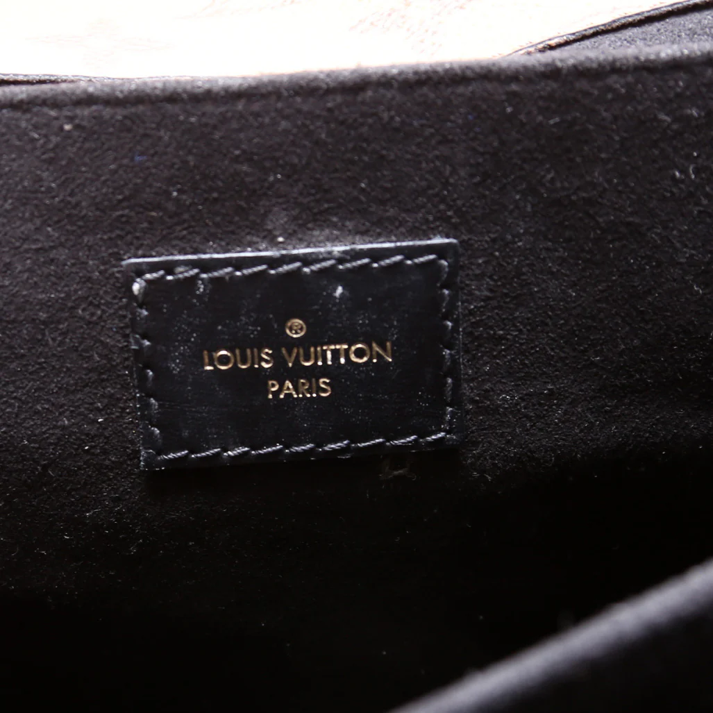 Pochette Metis Reverse Monogram - Image 6