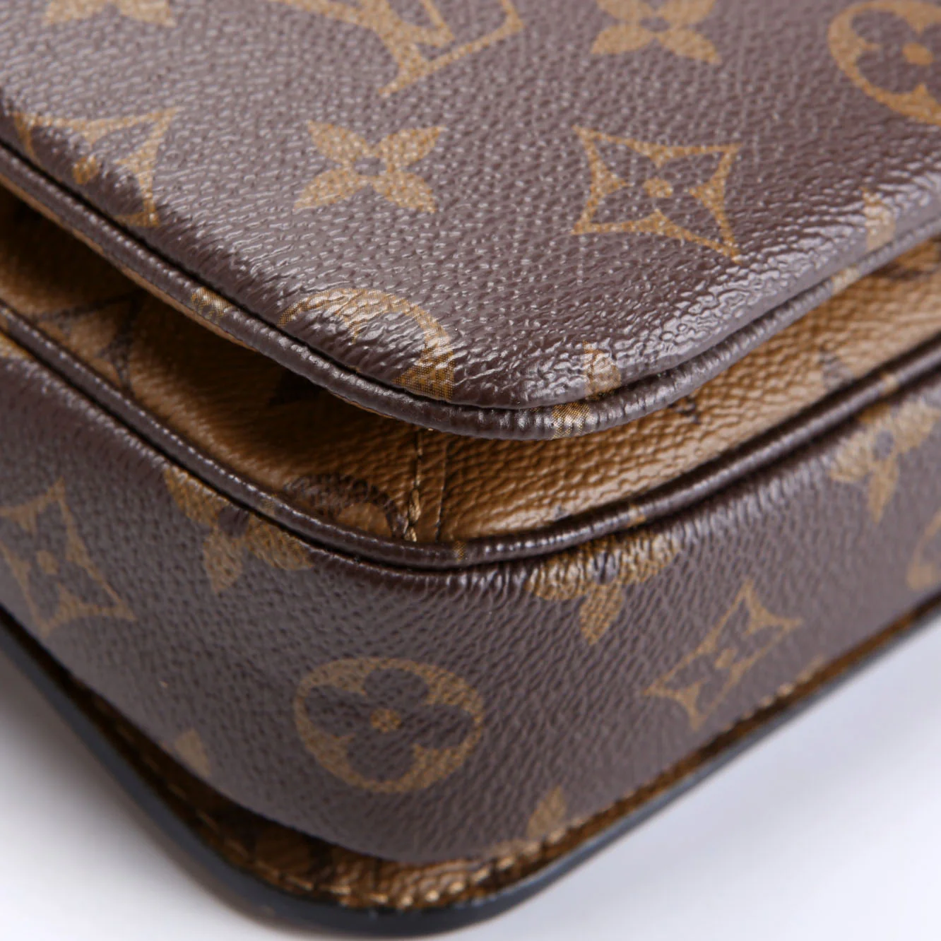 Pochette Metis Reversed Monogram - Image 5