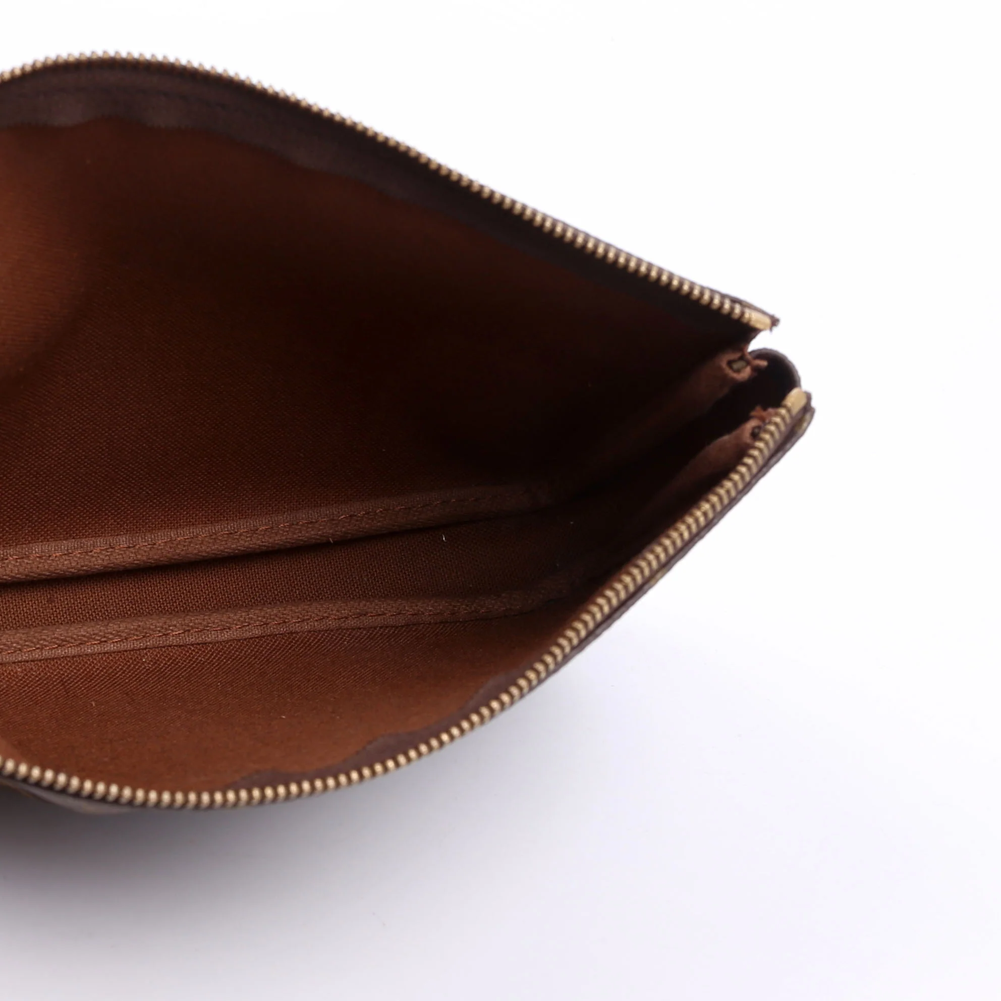 Pochette Only Bucket Bag Monogram - Image 11