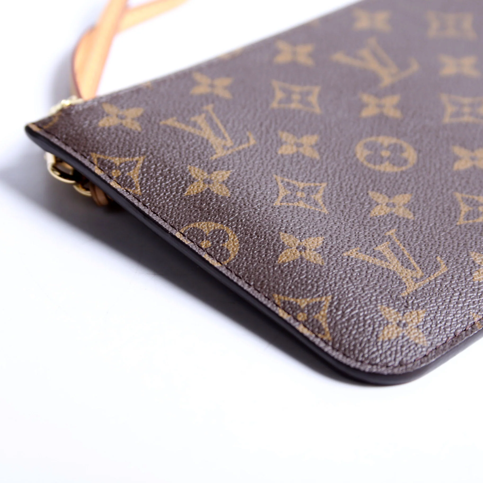 Pochette Only Monogram Neverfull Beige - Image 4