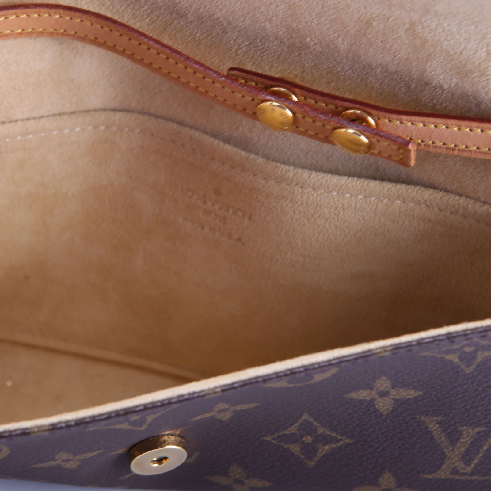 Pochette Twin GM Monogram - Image 8