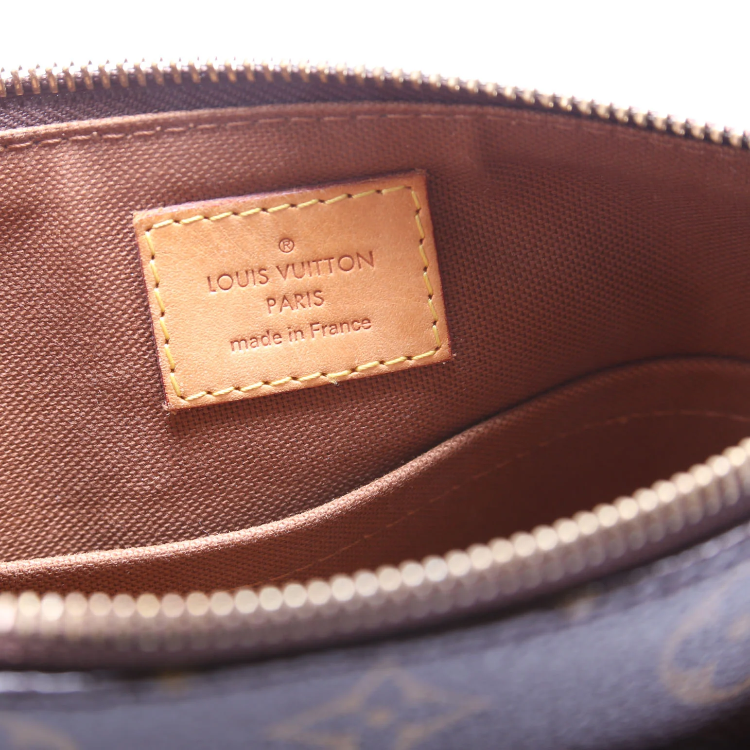 Pochette Valmy Monogram - Image 9