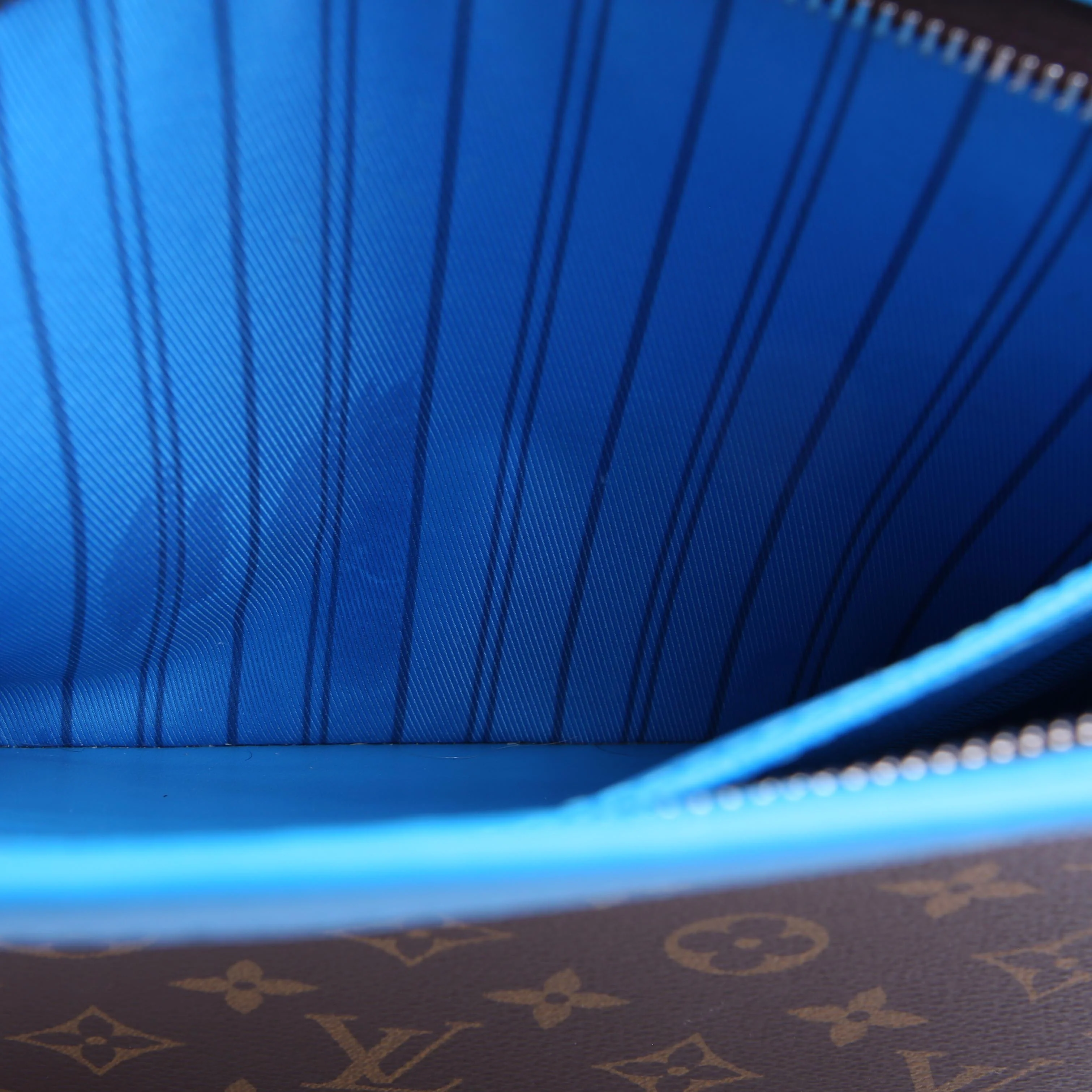 Pochette Voyage MM Macassar Monogram Blue - Image 11