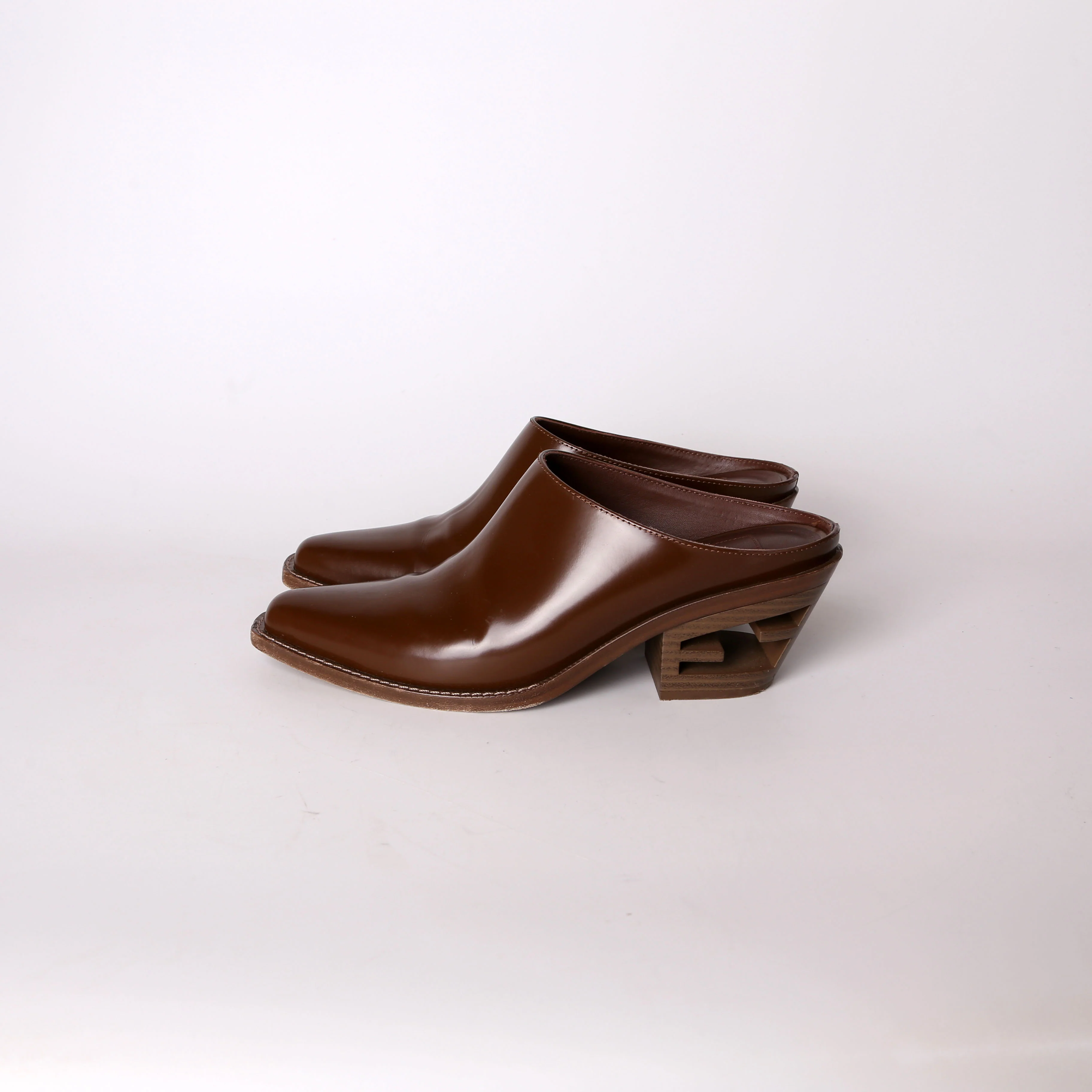 Pointed Toe Mule Heels Size 37.5 - Image 3