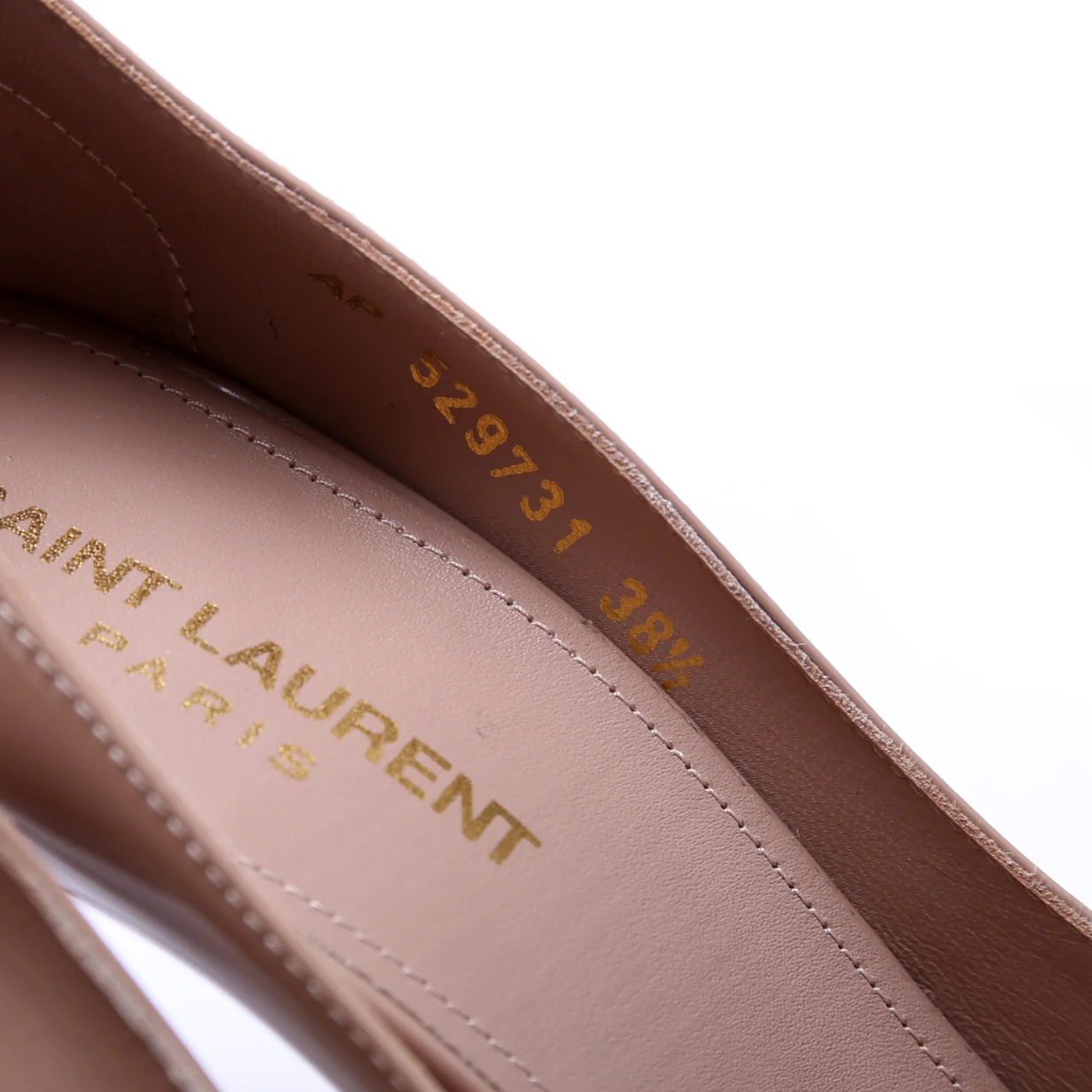 Pointed Toe Patent Pumps Size 38.5 - Image 7