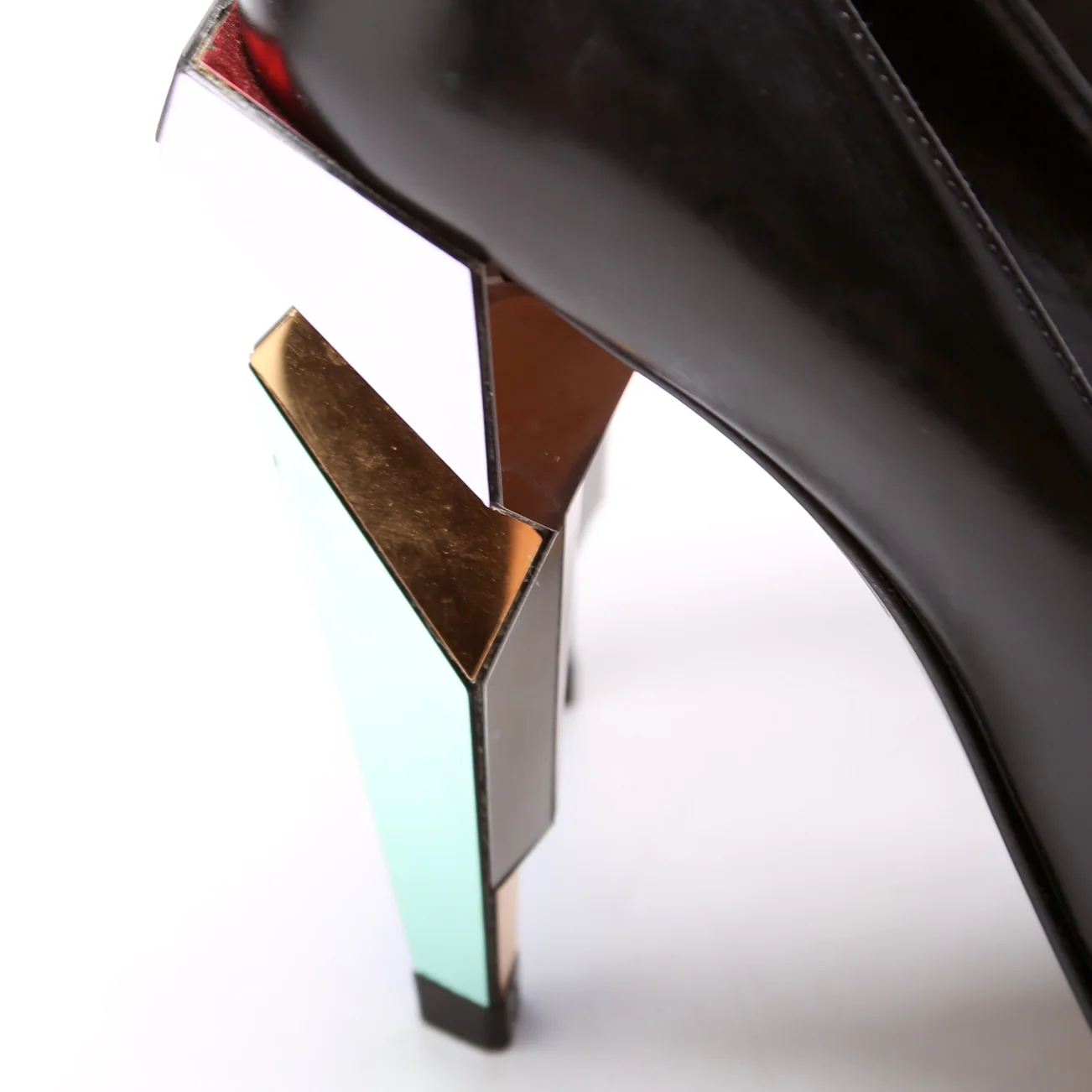Pointed Toe Pumps Size 37 - Image 4