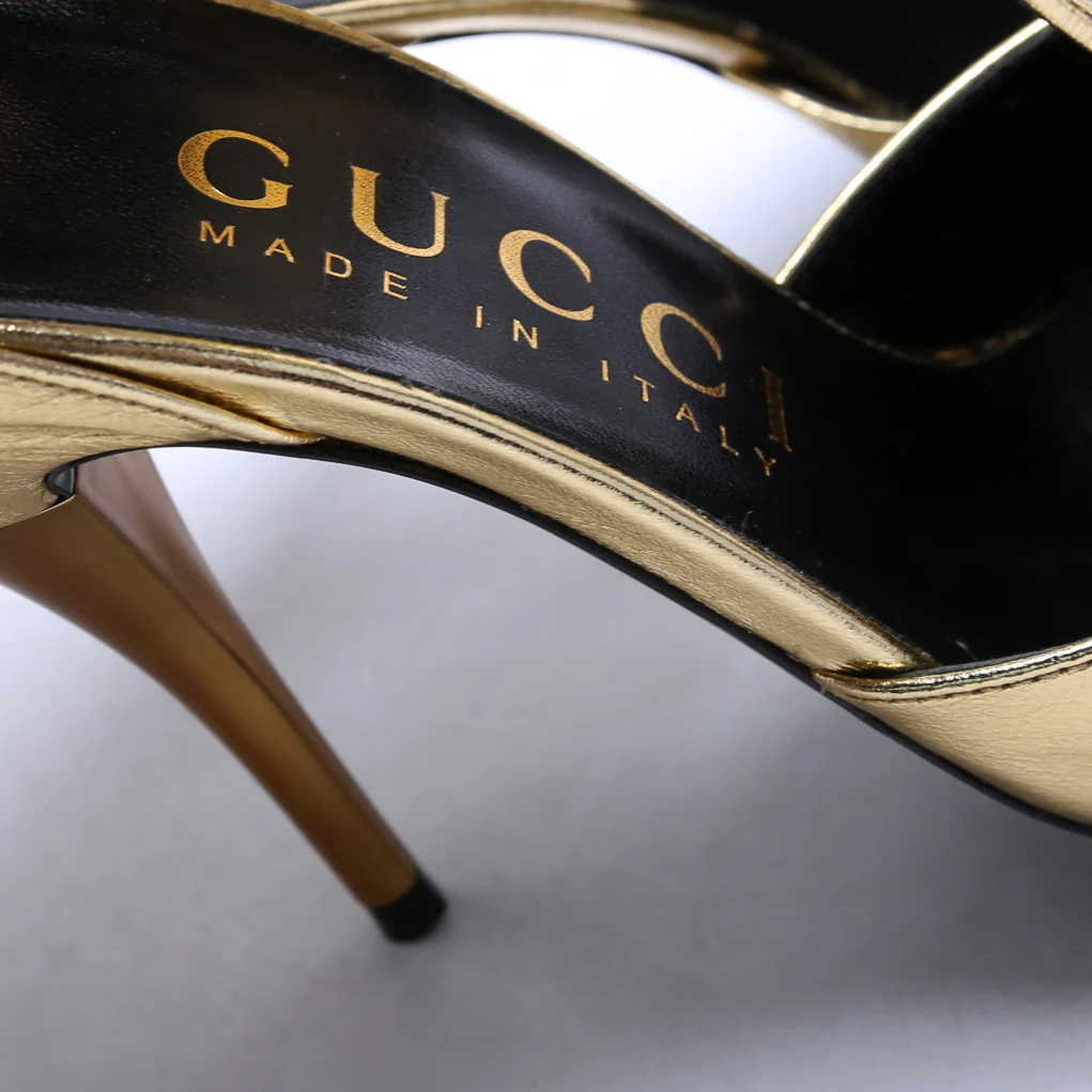 Pointed Toe Pumps Size 38 - Image 6