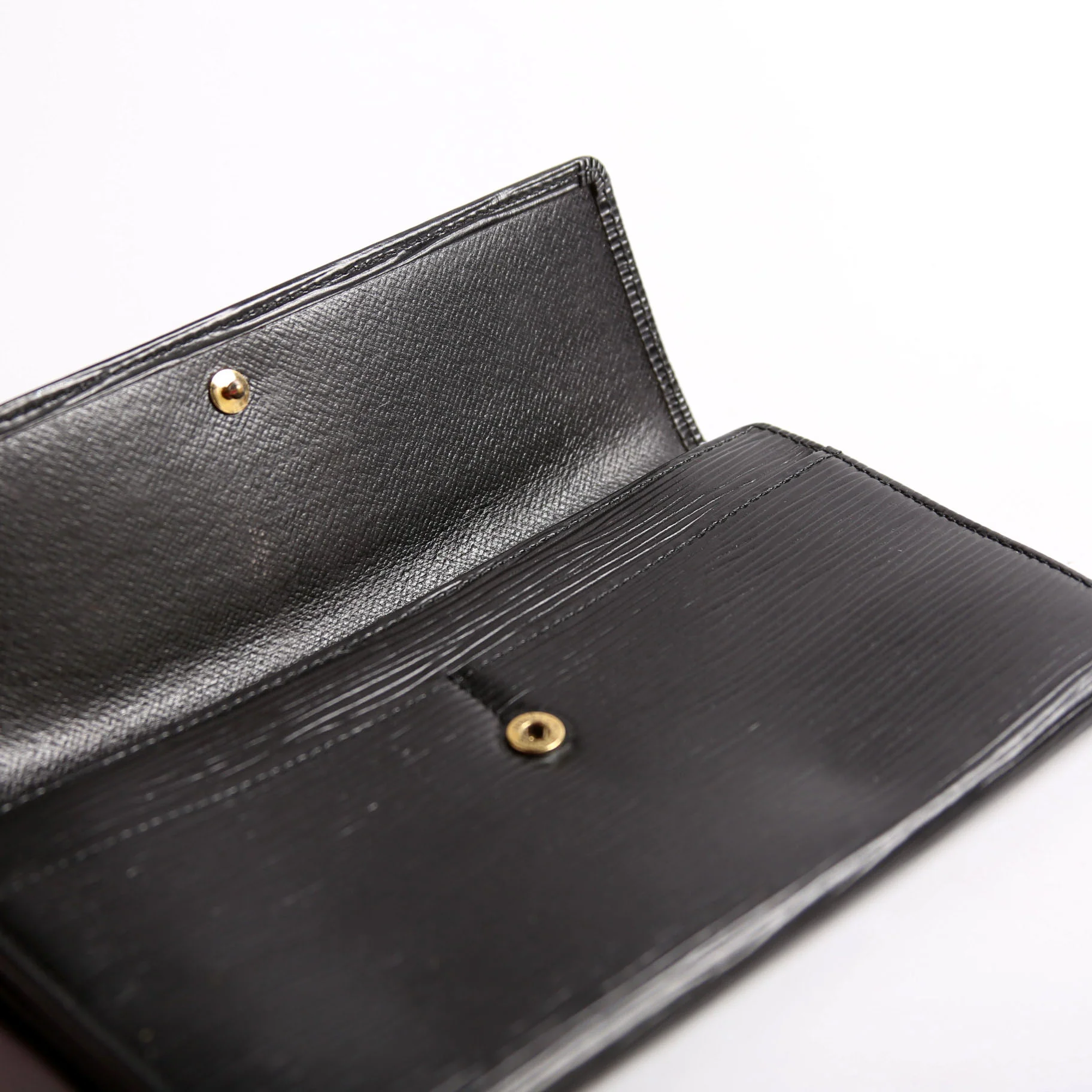 Porte Monnaie Wallet Epi Leather Black - Image 6