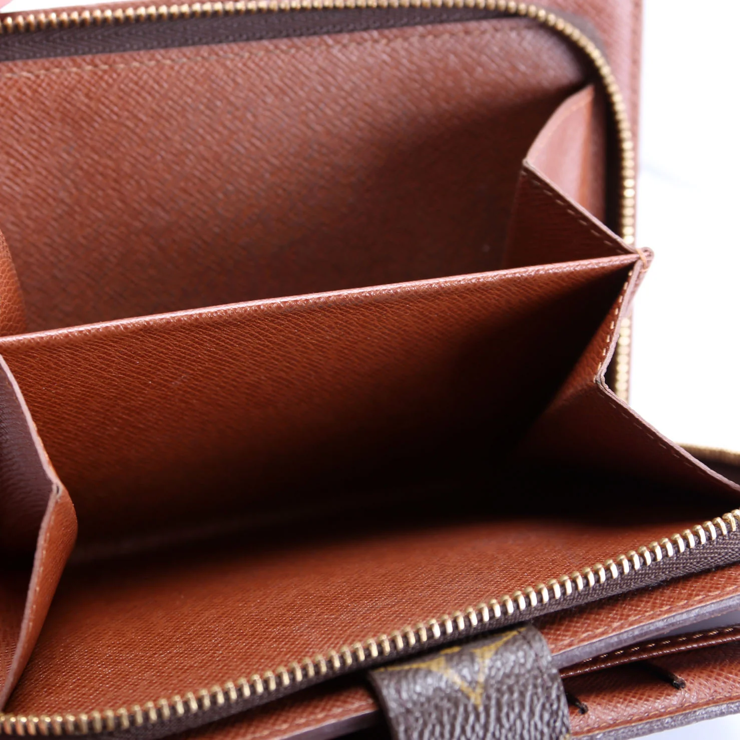 Porte-Papier Zippe Wallet Monogram - Image 10