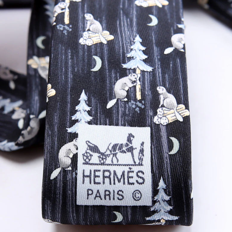 Printed Silk Beaver Tie Navy - Image 5