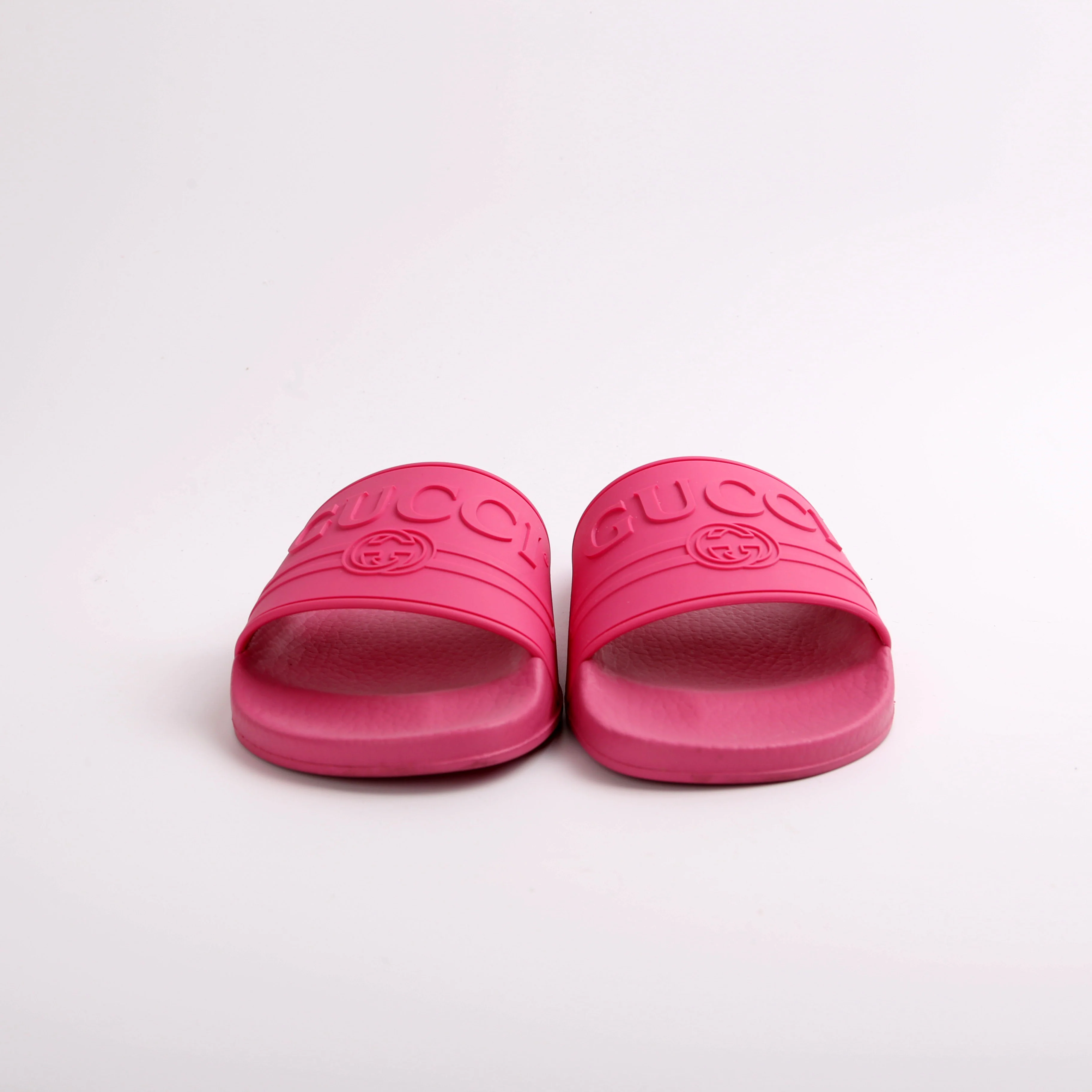 Pursuit Logo Rubber Slides Size 35 - Image 2