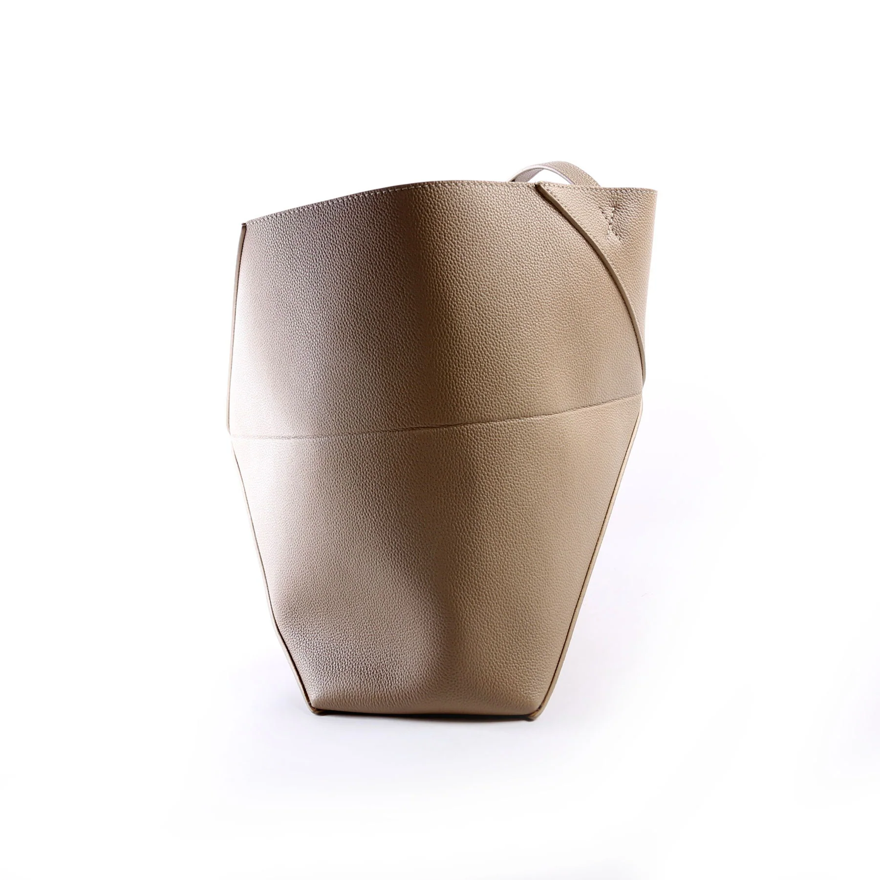 Puzzle Fold Tote Horizontal Medium Grained Calfskin - Image 4
