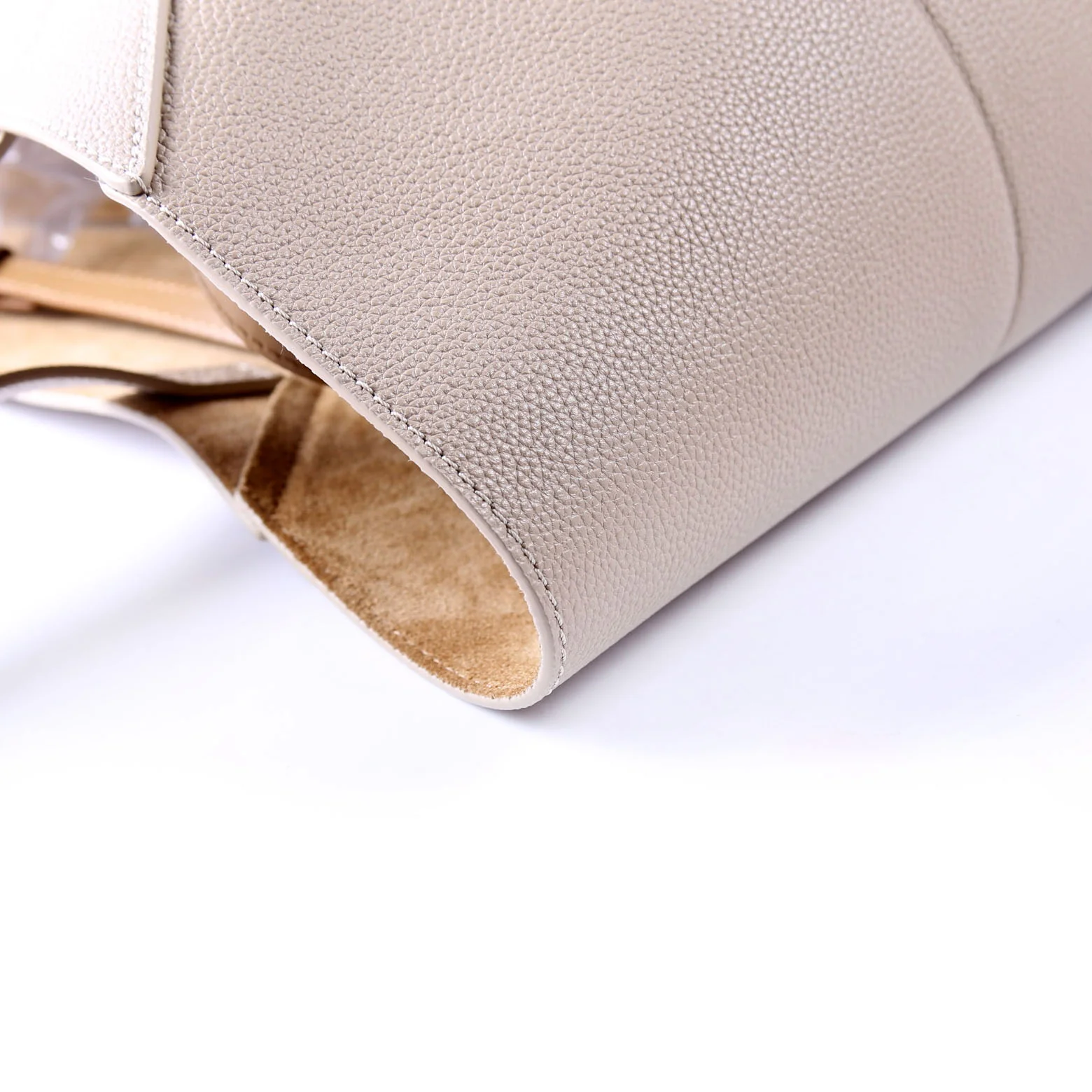 Puzzle Fold Tote Horizontal Medium Grained Calfskin - Image 9