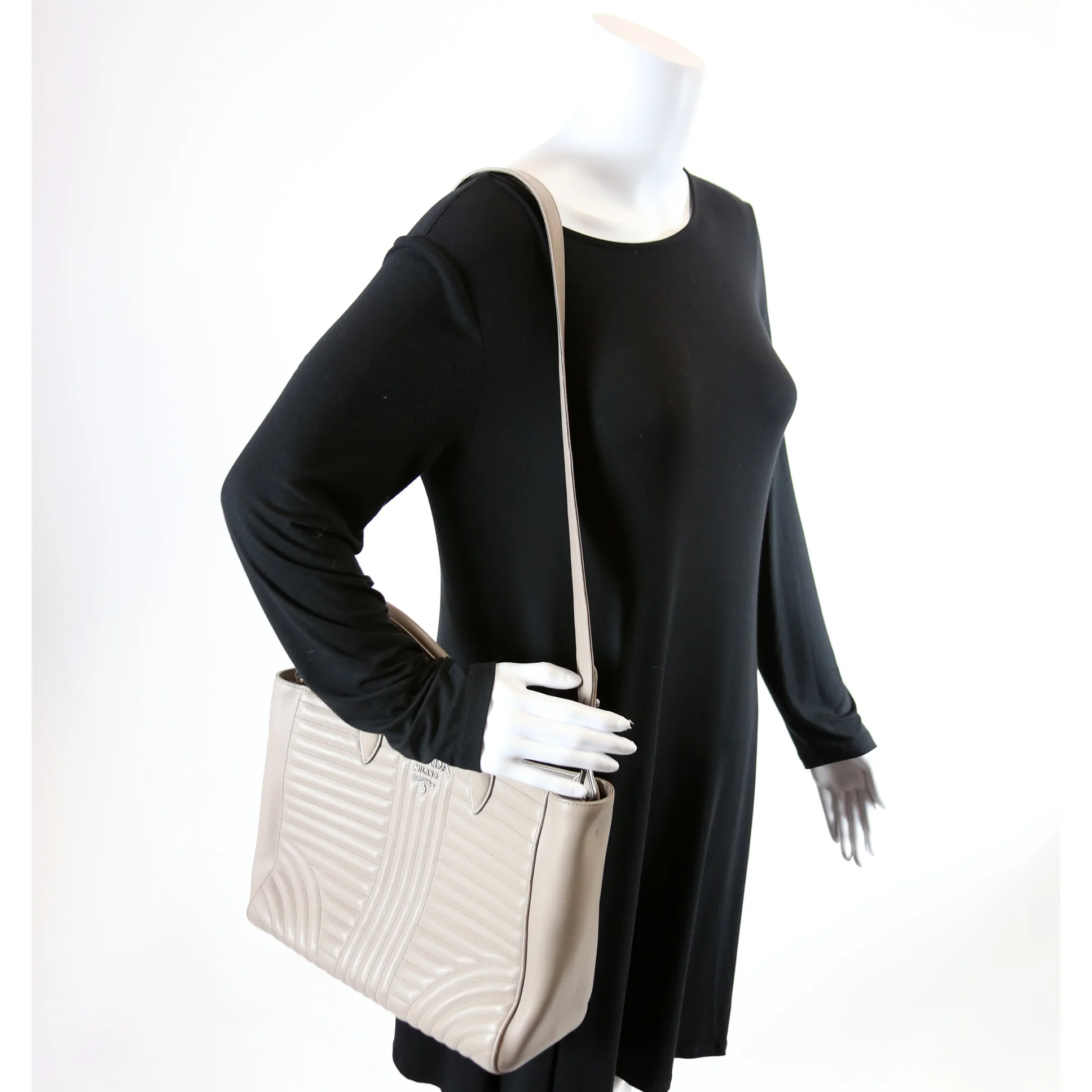 Quilted Calfskin Diagramme Tote 1BA195 Grey - Image 12