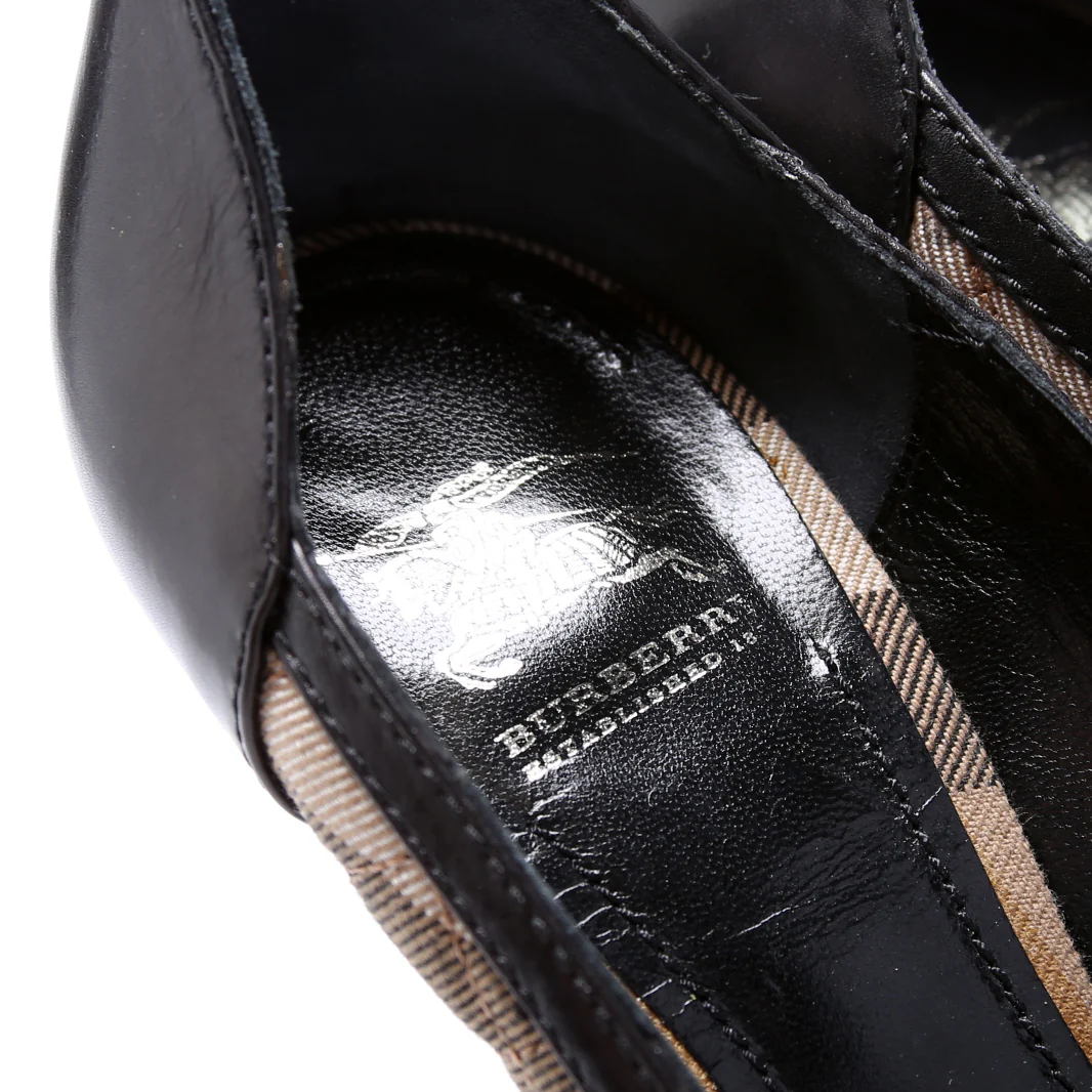 Quilted Check Pointed Toe Pumps Size 39 - Image 5