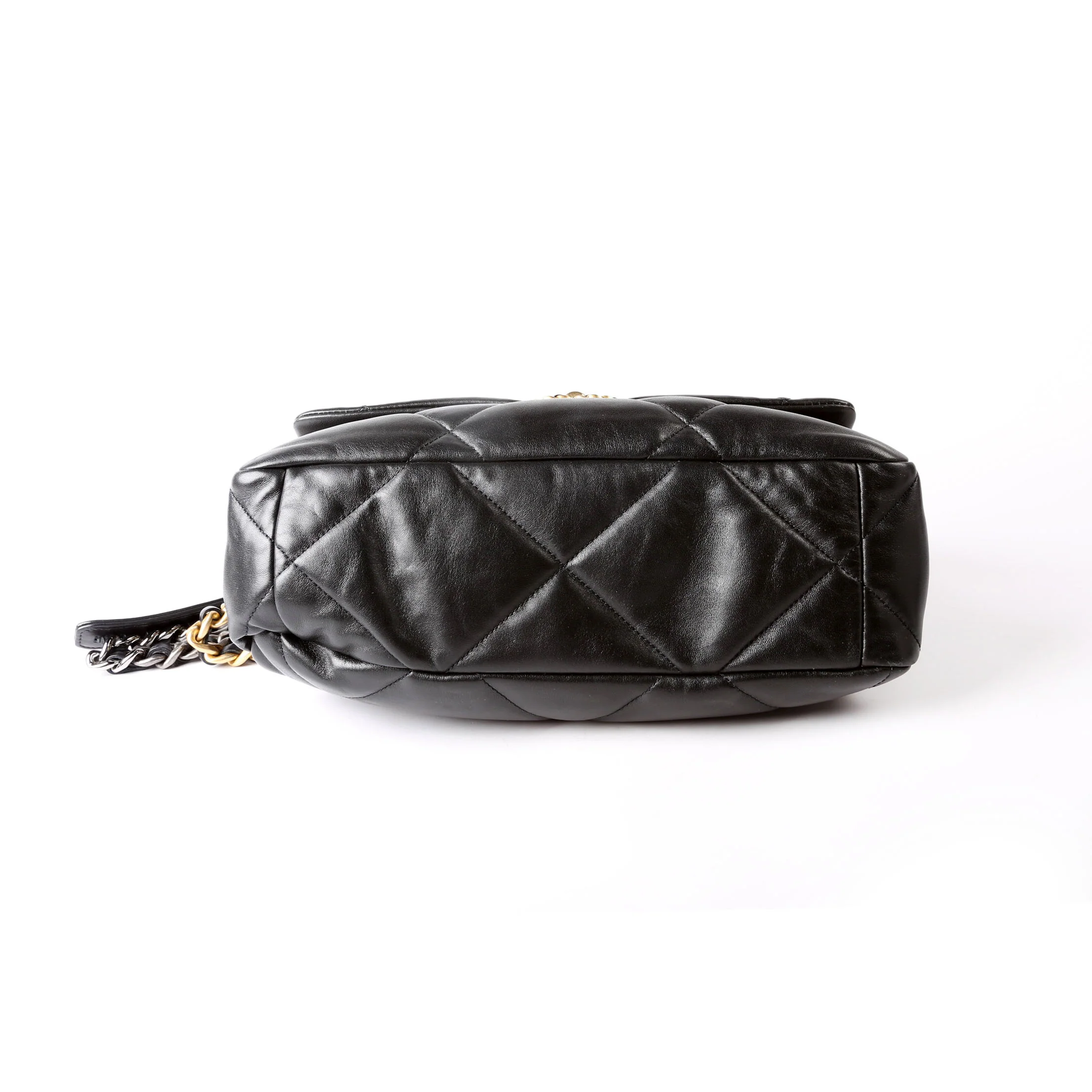 Quilted Goatskin 19 Large Flap 31M Black - Image 5