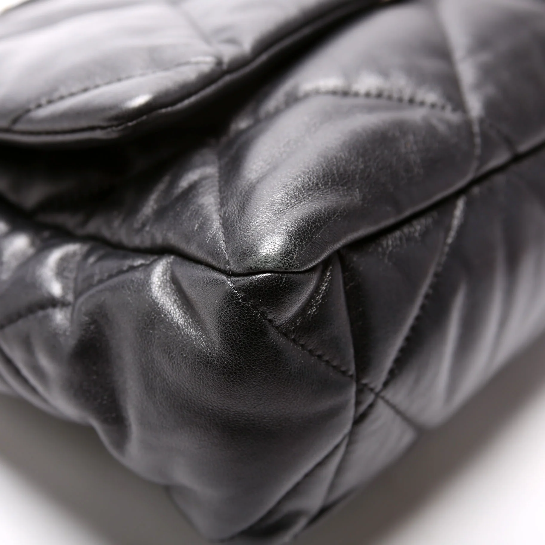 Quilted Goatskin 19 Large Flap RFID Black - Image 5