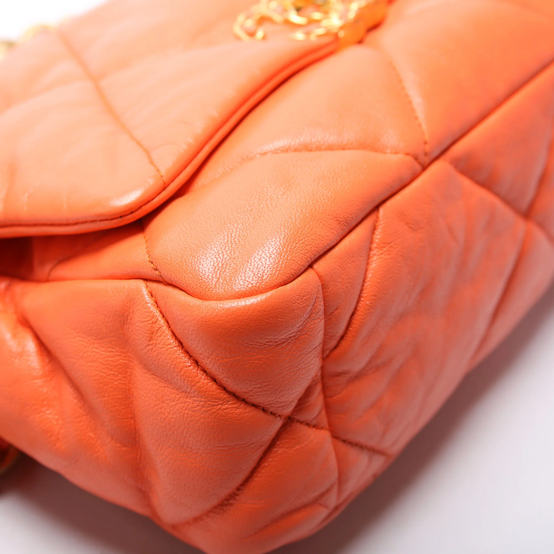 Quilted Goatskin 19 Medium Flap 29M Orange - Image 5