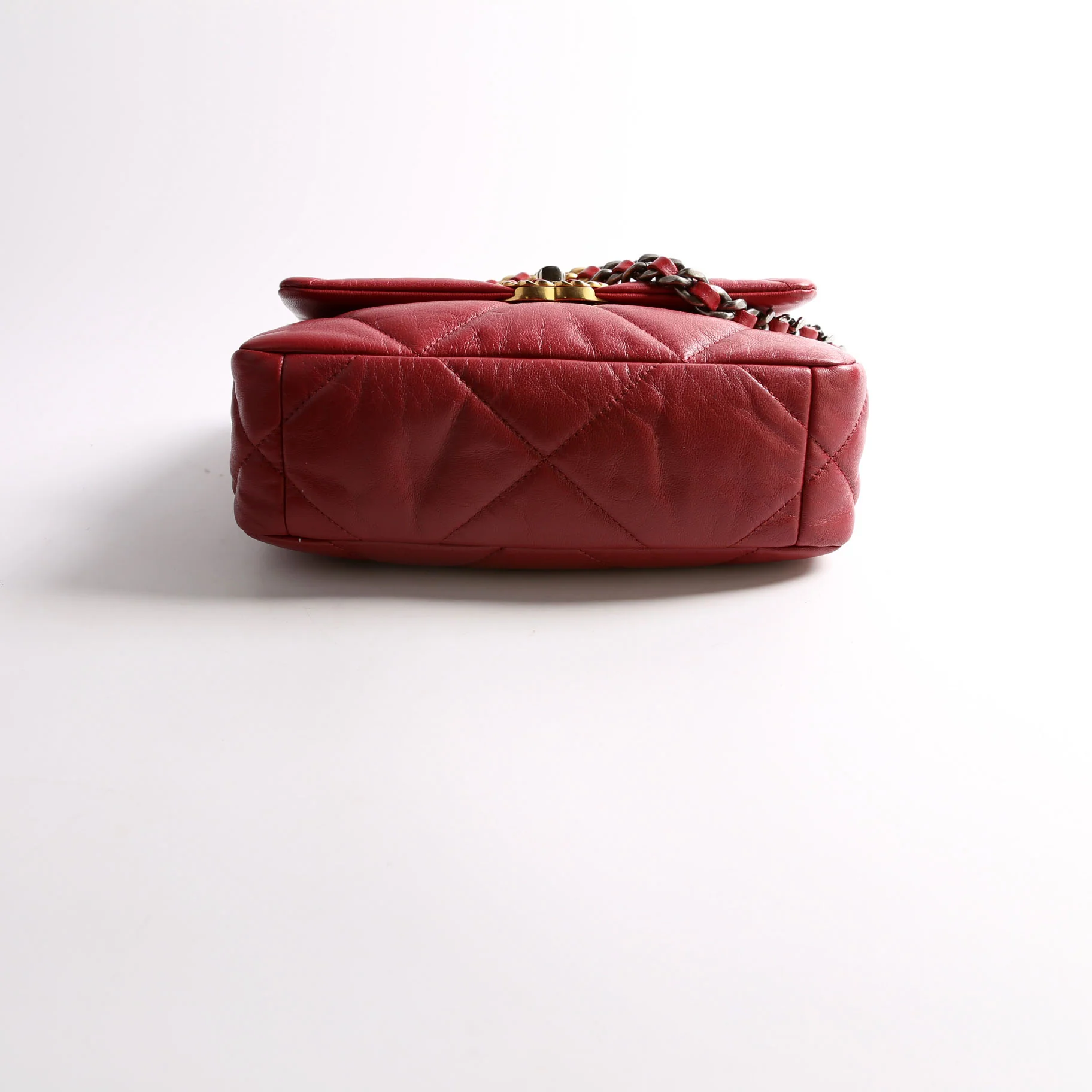 Quilted Goatskin 19 Medium Flap 30M Red - Image 3