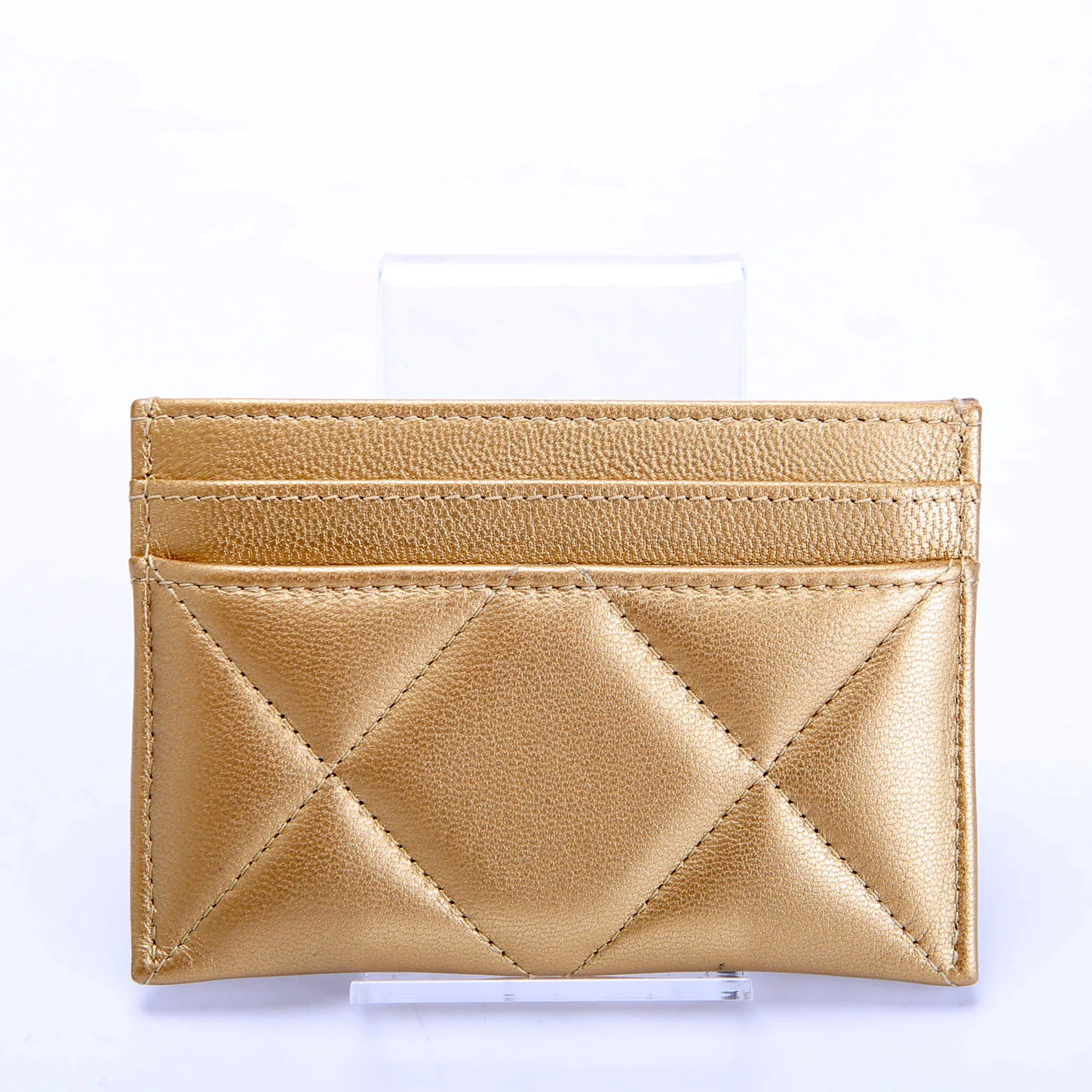 Quilted Lambskin 19 Card Holder Gold - Image 3