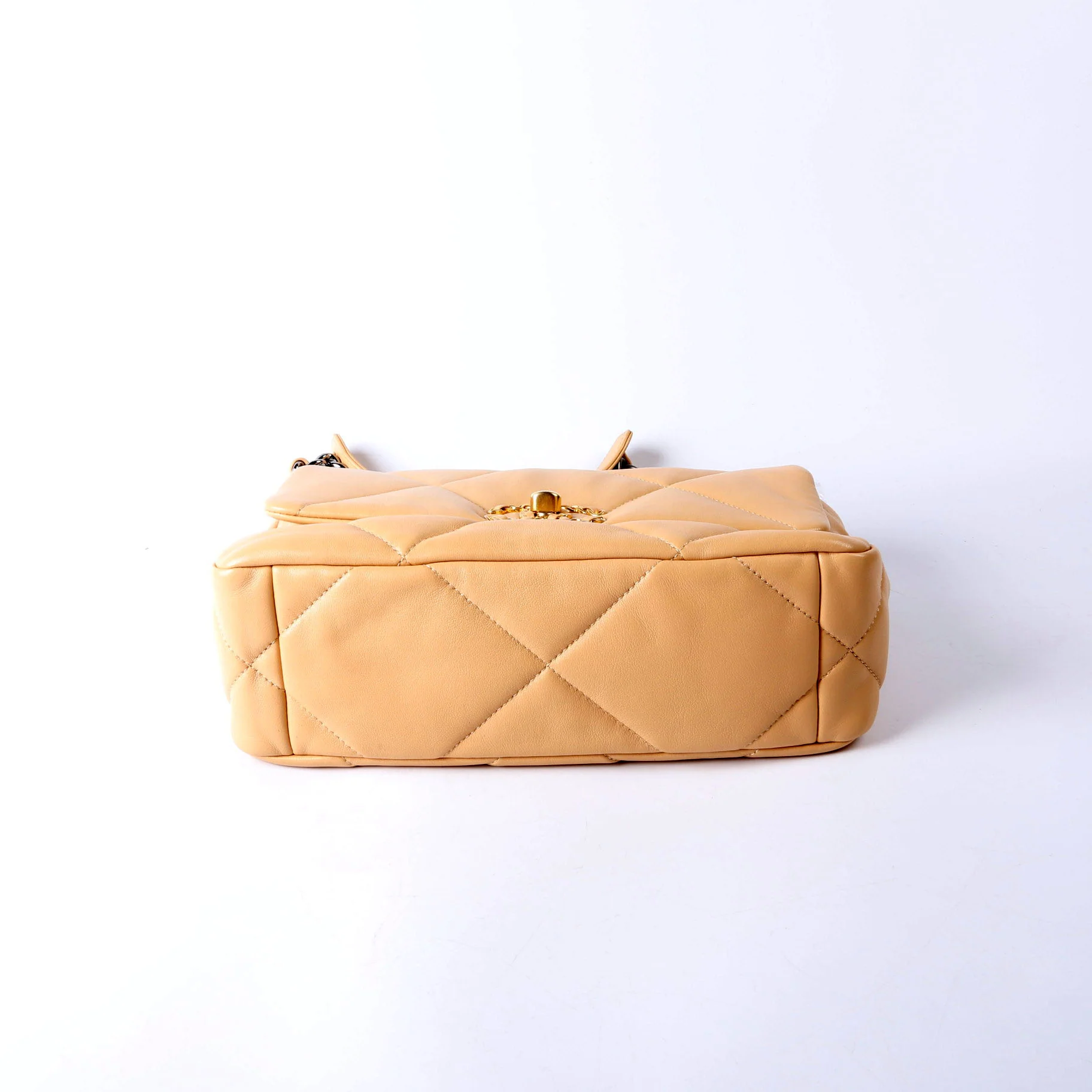 Quilted Lambskin 19 Medium Flap RFID Tan - Image 3
