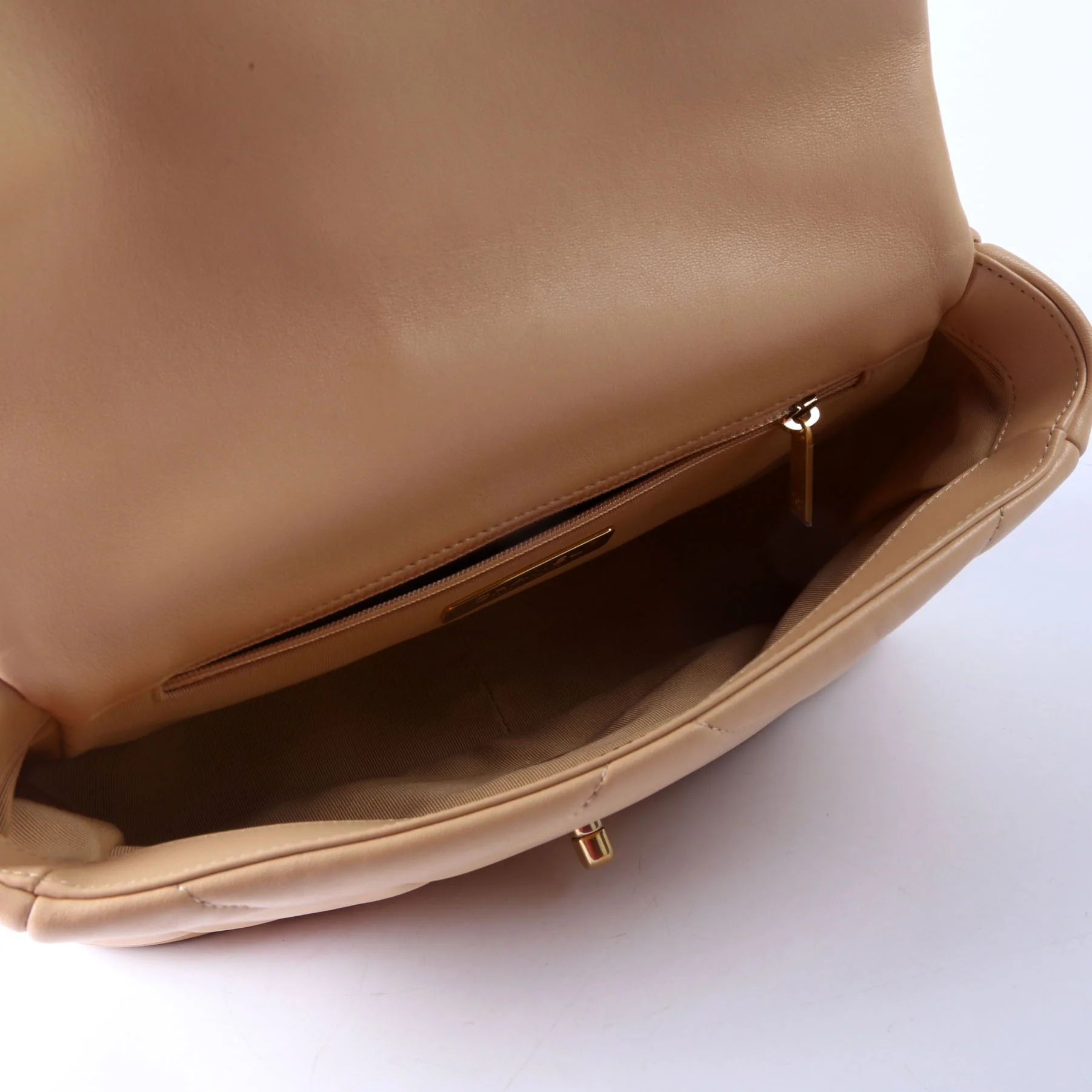 Quilted Lambskin 19 Medium Flap RFID Tan - Image 9