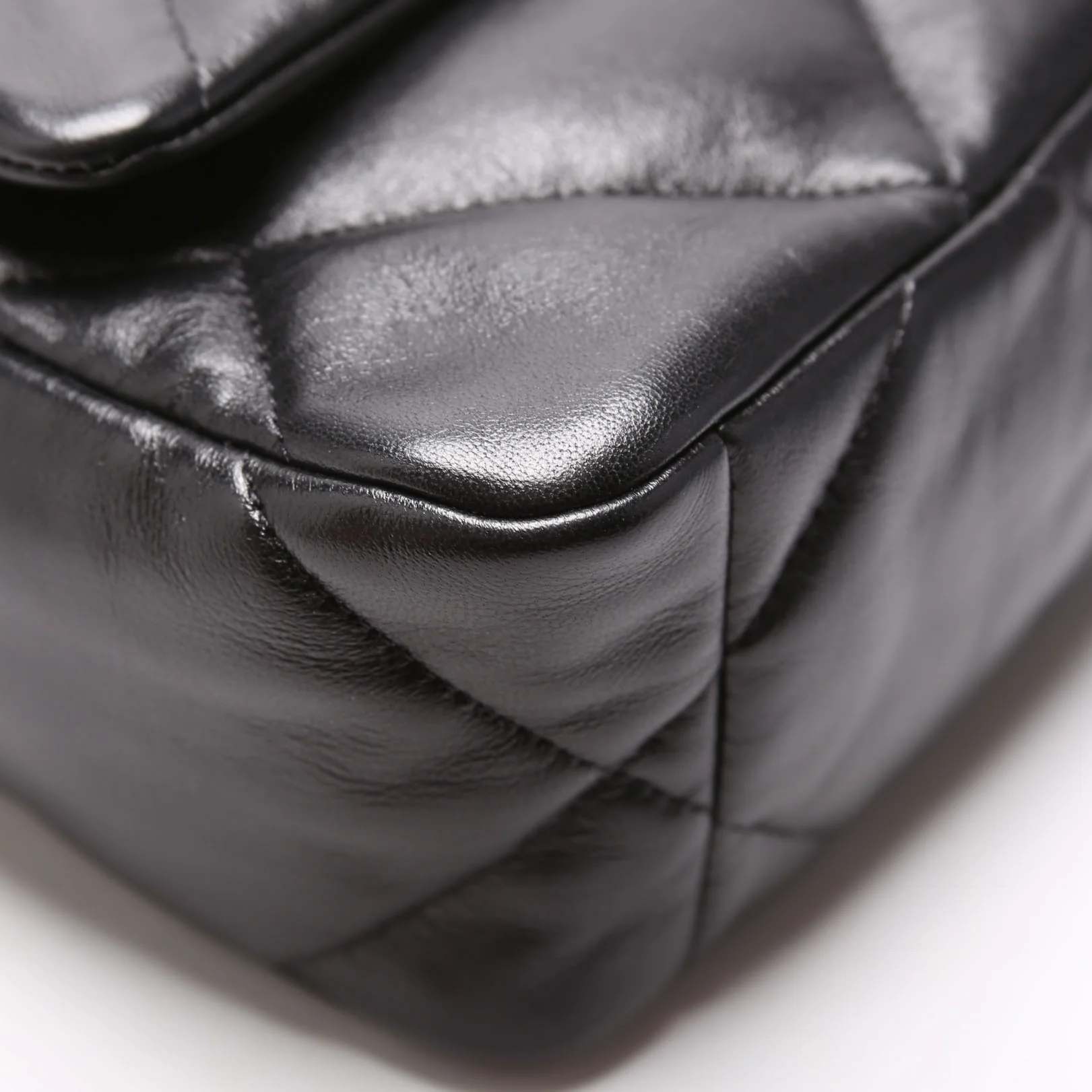 Quilted Lambskin 19 Small Flap RFID Black - Image 5