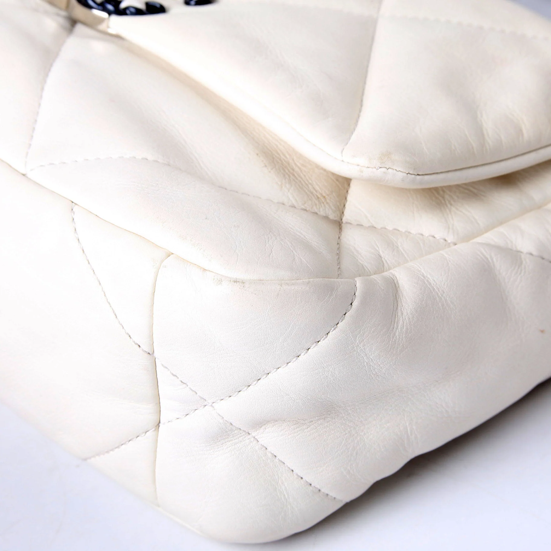 Quilted Lambskin 19 Small Flap RFID White - Image 5