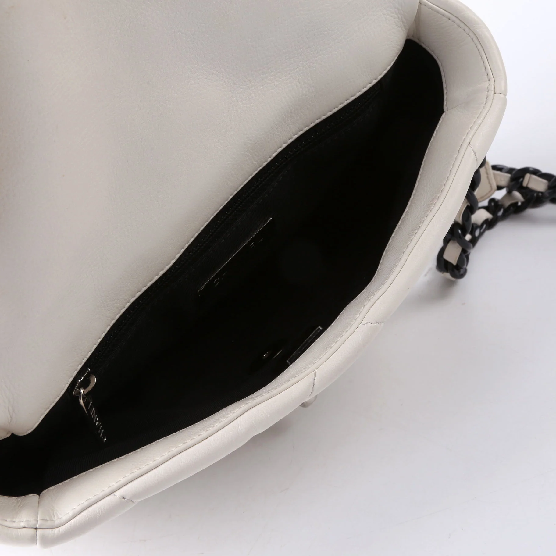 Quilted Lambskin 19 Small Flap RFID White - Image 9