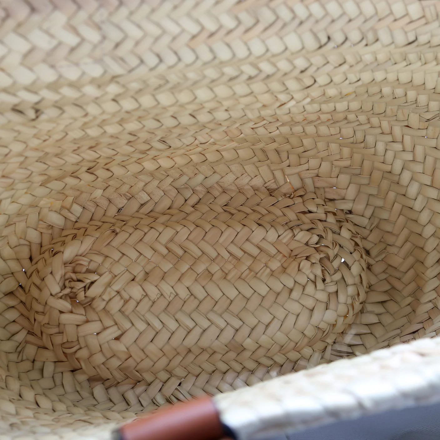 Rattan Medium Basket Bag - Image 8