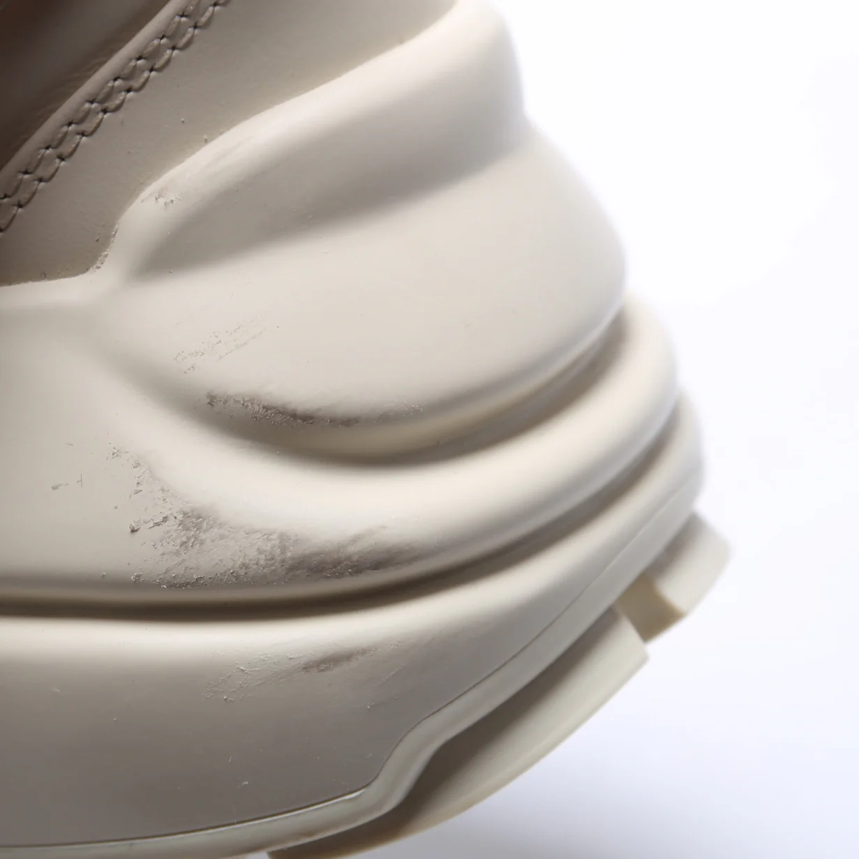 Rhyton Logo Sneakers Size 36.5 Cream - Image 7