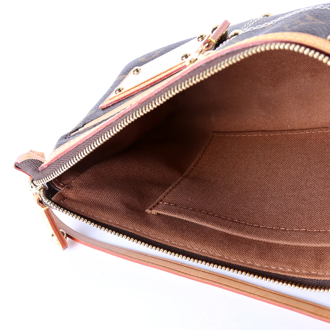 Riveting Pochette Accessories Monogram - Image 11