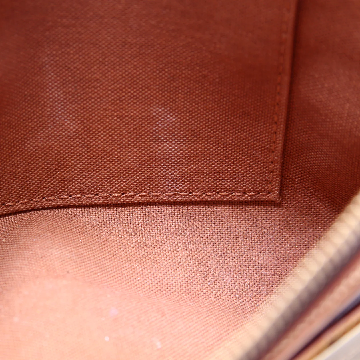 Riveting Pochette Accessories Monogram - Image 7