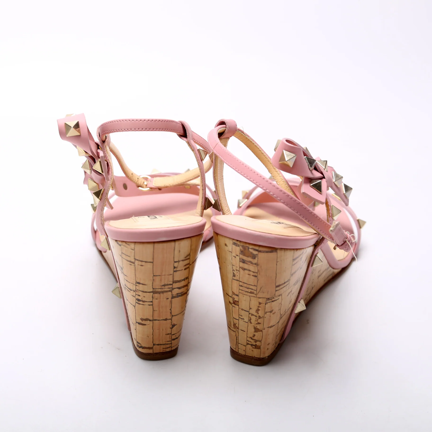 Rockstud Bow Wedges Size 39.5 - Image 4