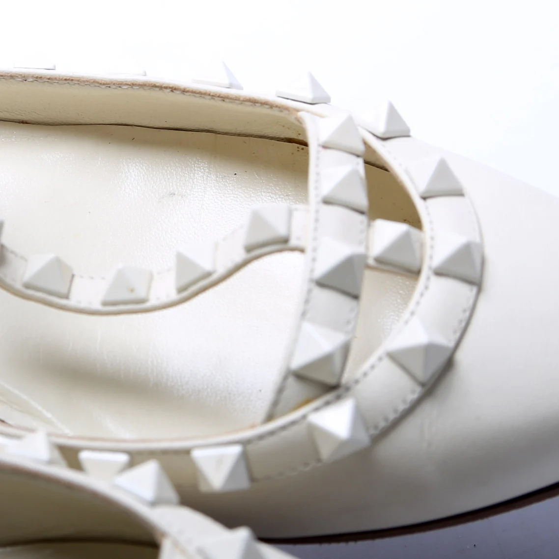 Rockstud Caged Flats Size 37 - Image 6