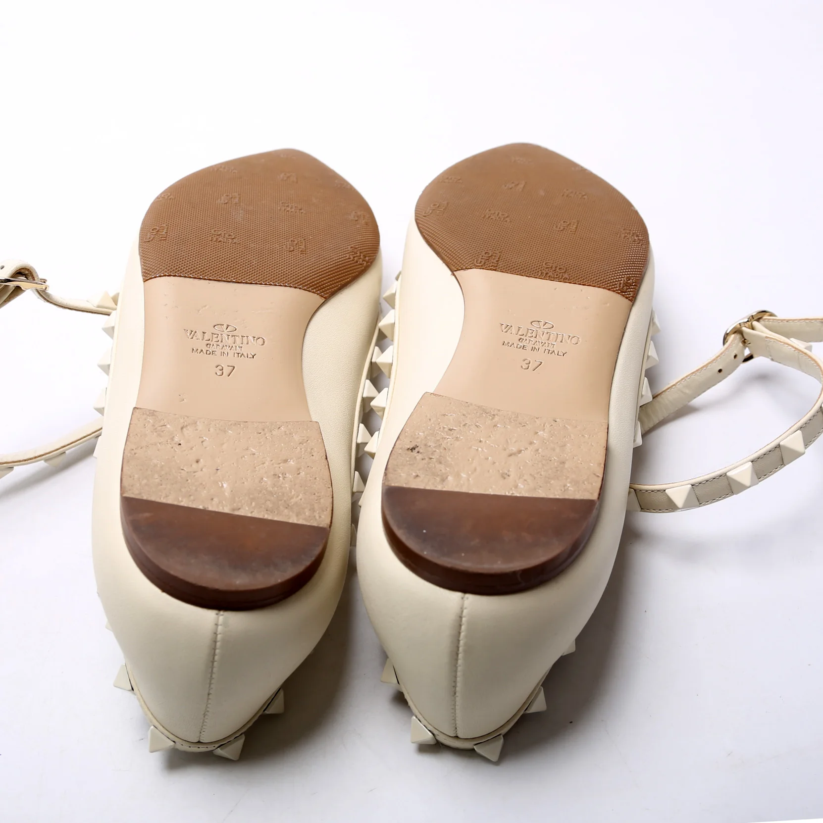 Rockstud Caged Flats Size 37 - Image 9