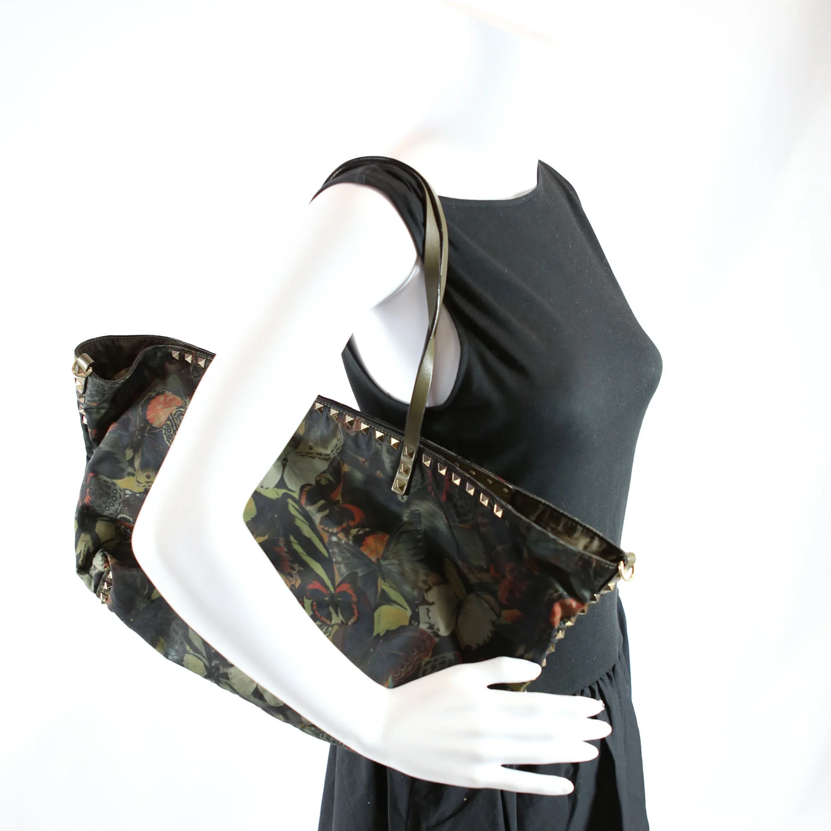 Rockstud Camubutterfly Nylon Tote Multicolor - Image 9