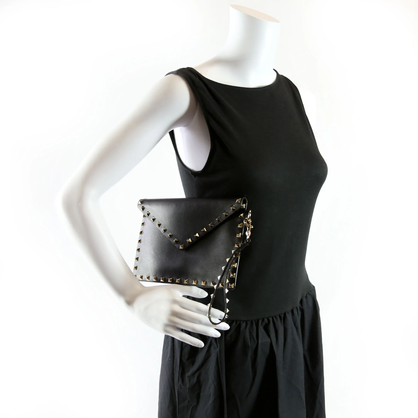 Rockstud Envelope Wristlet Clutch Black - Image 13