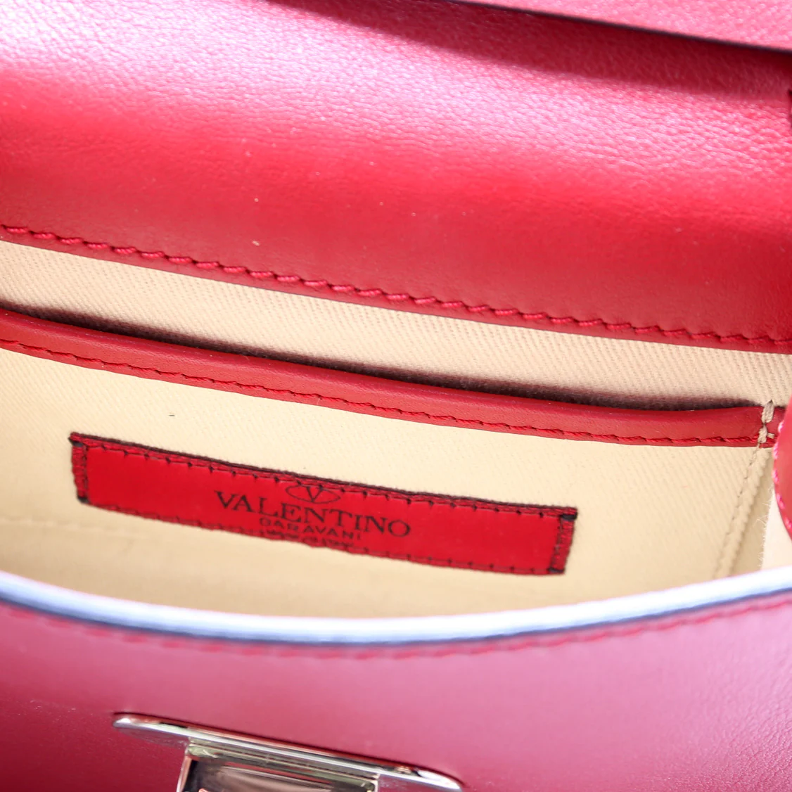 Rockstud Mini Flip Lock Crossbody Red - Image 7