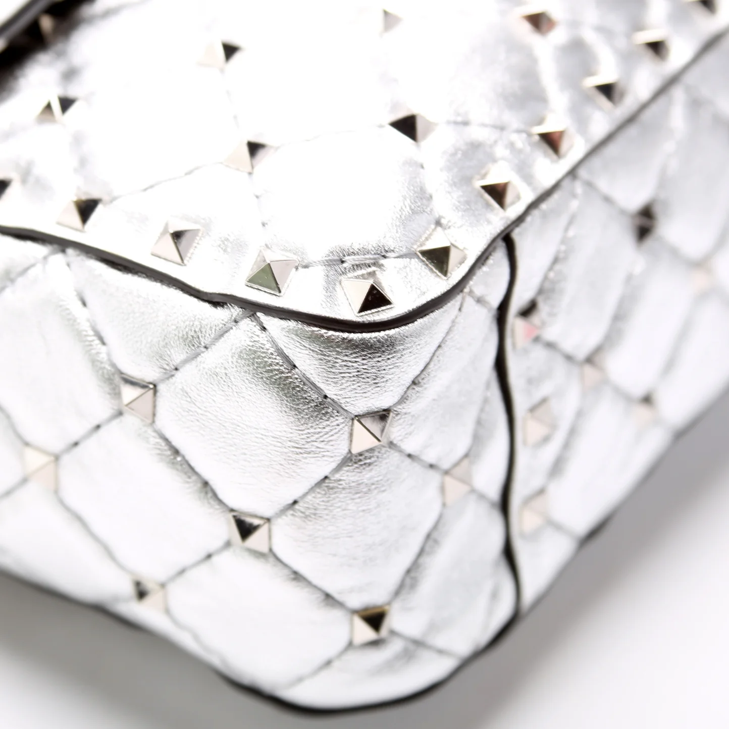Rockstud Spike Bag Medium Silver - Image 5