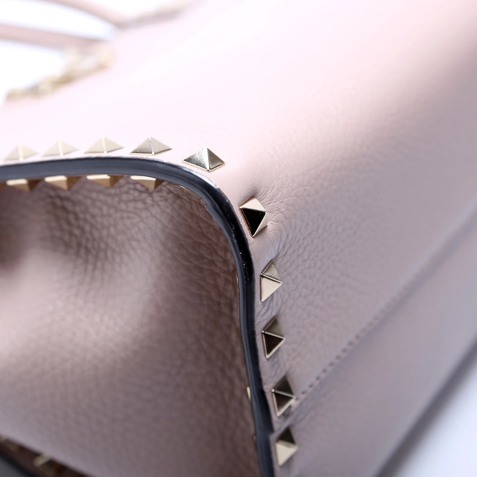 Rockstud Top Handle Tote Pink - Image 5