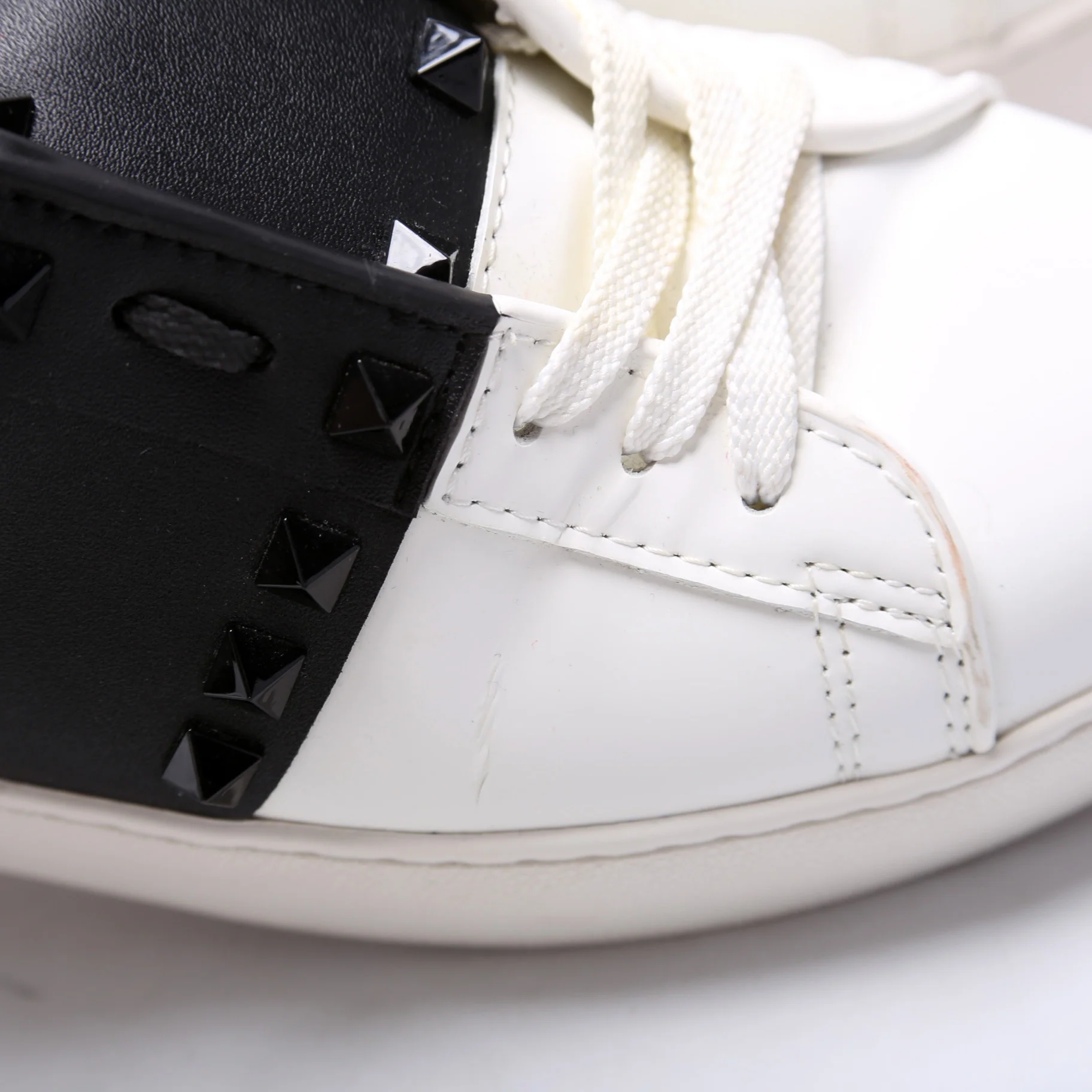 Rockstud Untitled Leather Sneakers - Image 9