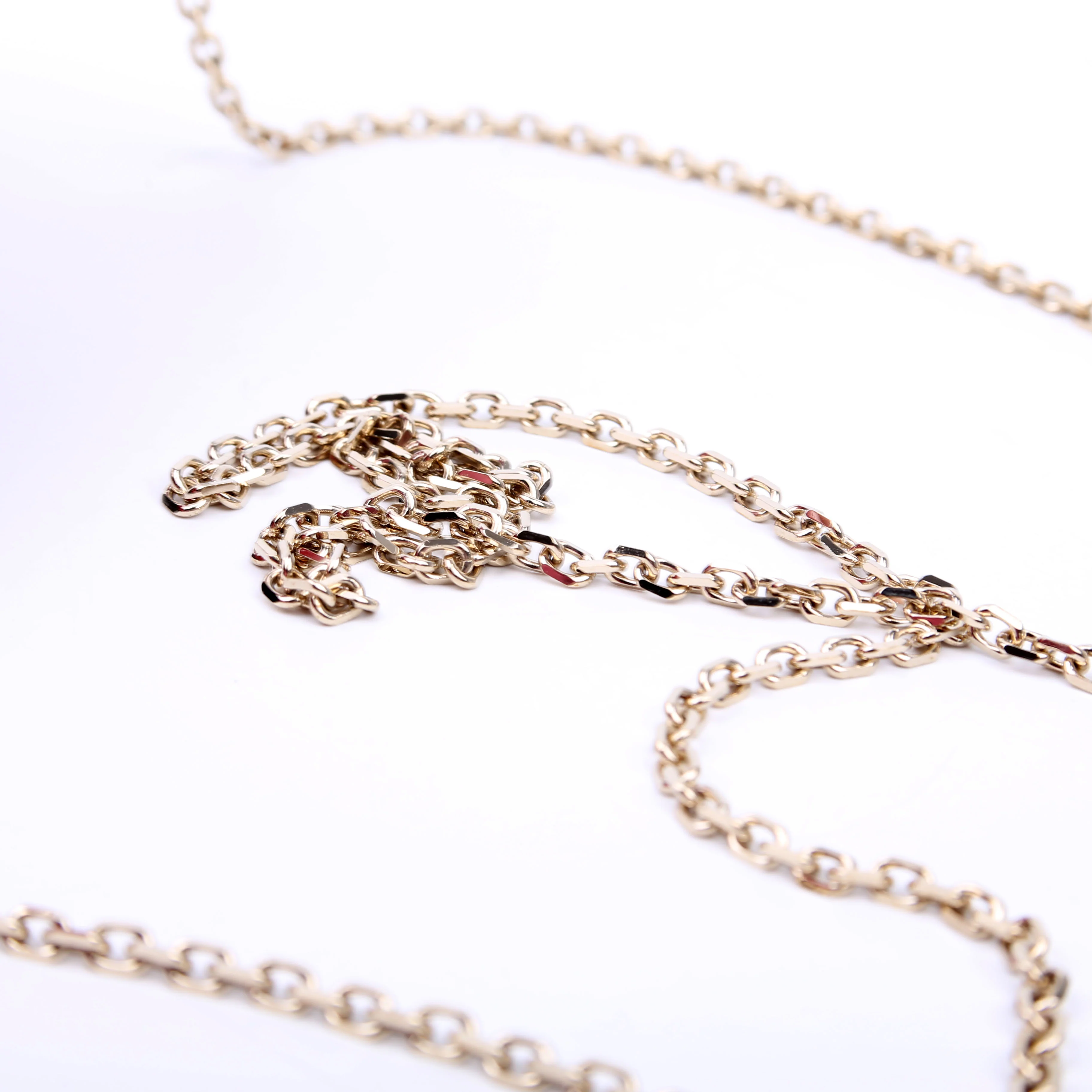 Rockstud Wallet on Chain Red - Image 8