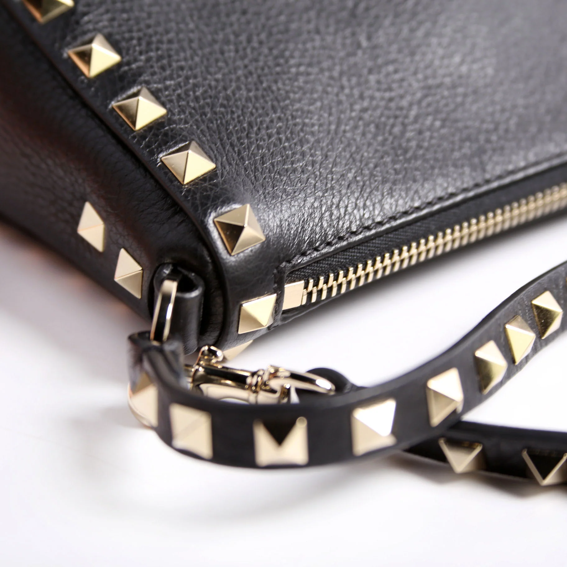 Rockstud Zip-Up Bag Black - Image 10