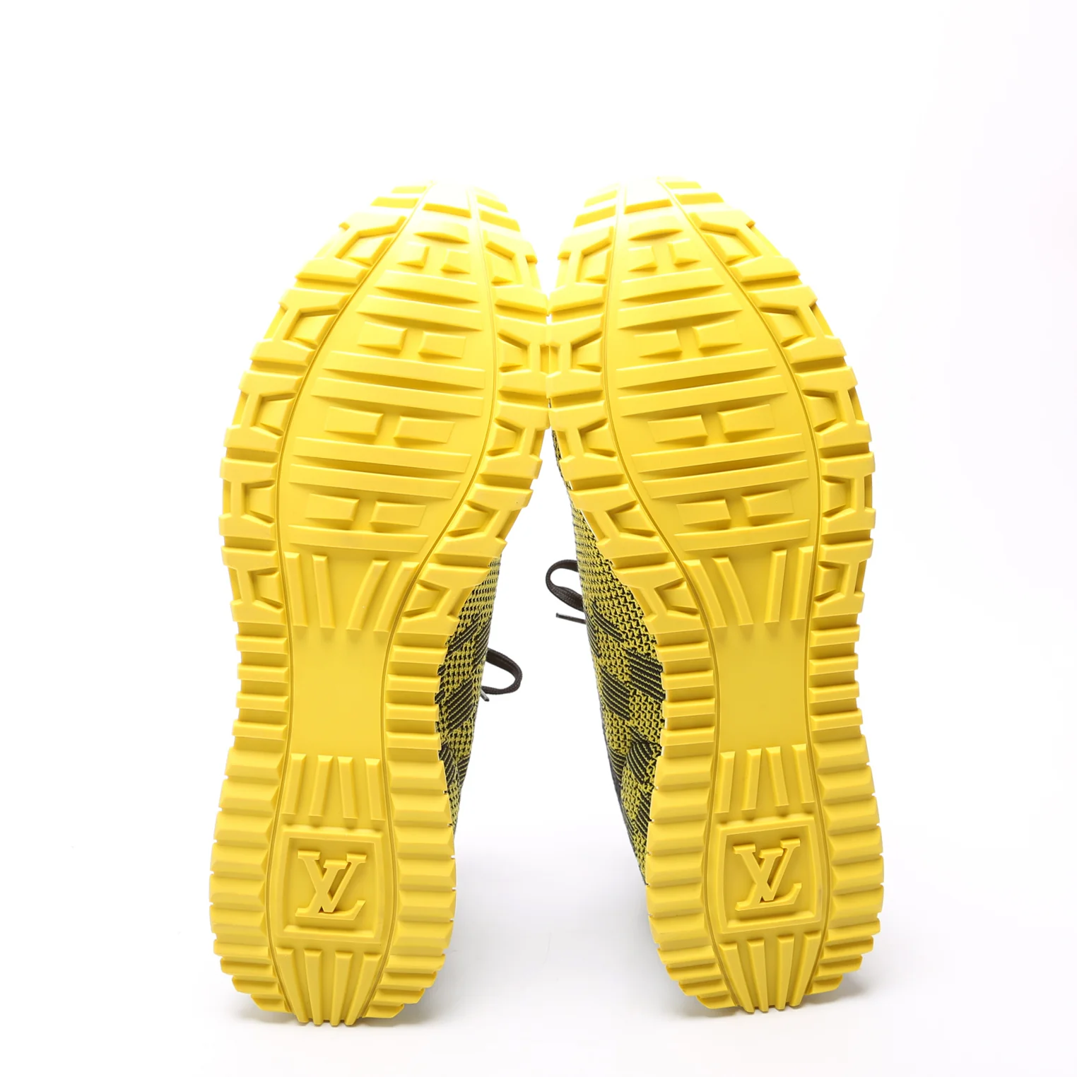 Run Away Damier Mesh Sneakers Mens Size 8.5 Yellow/Black - Image 6