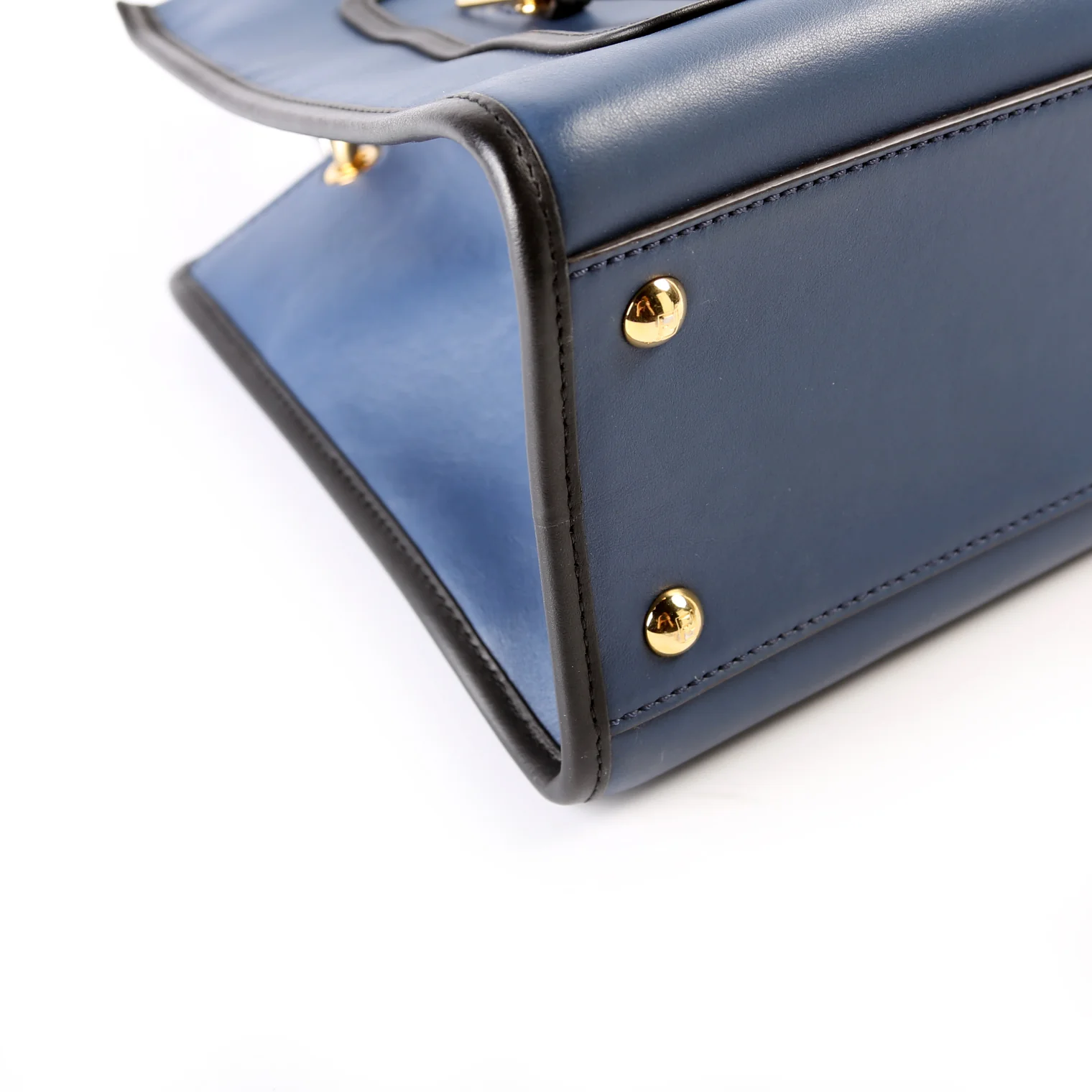 Runaway Small Satchel - Image 6