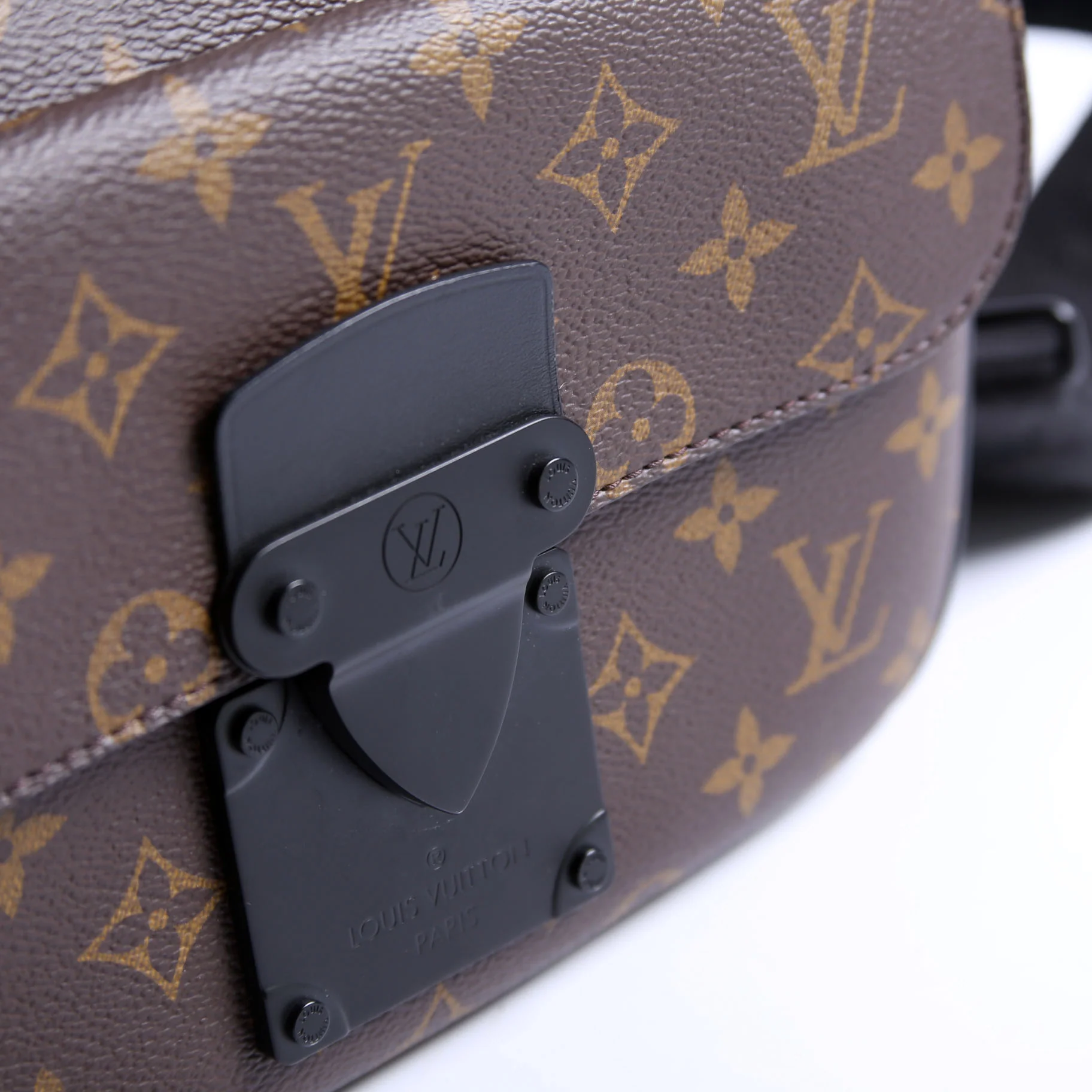 S Lock Messenger Bag Macassar Monogram Black - Image 6