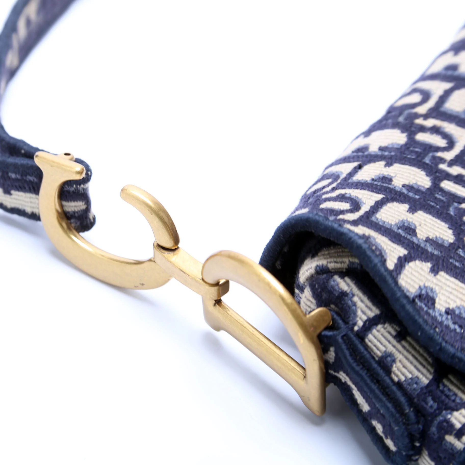 Saddle Bag Logo Oblique - Image 6