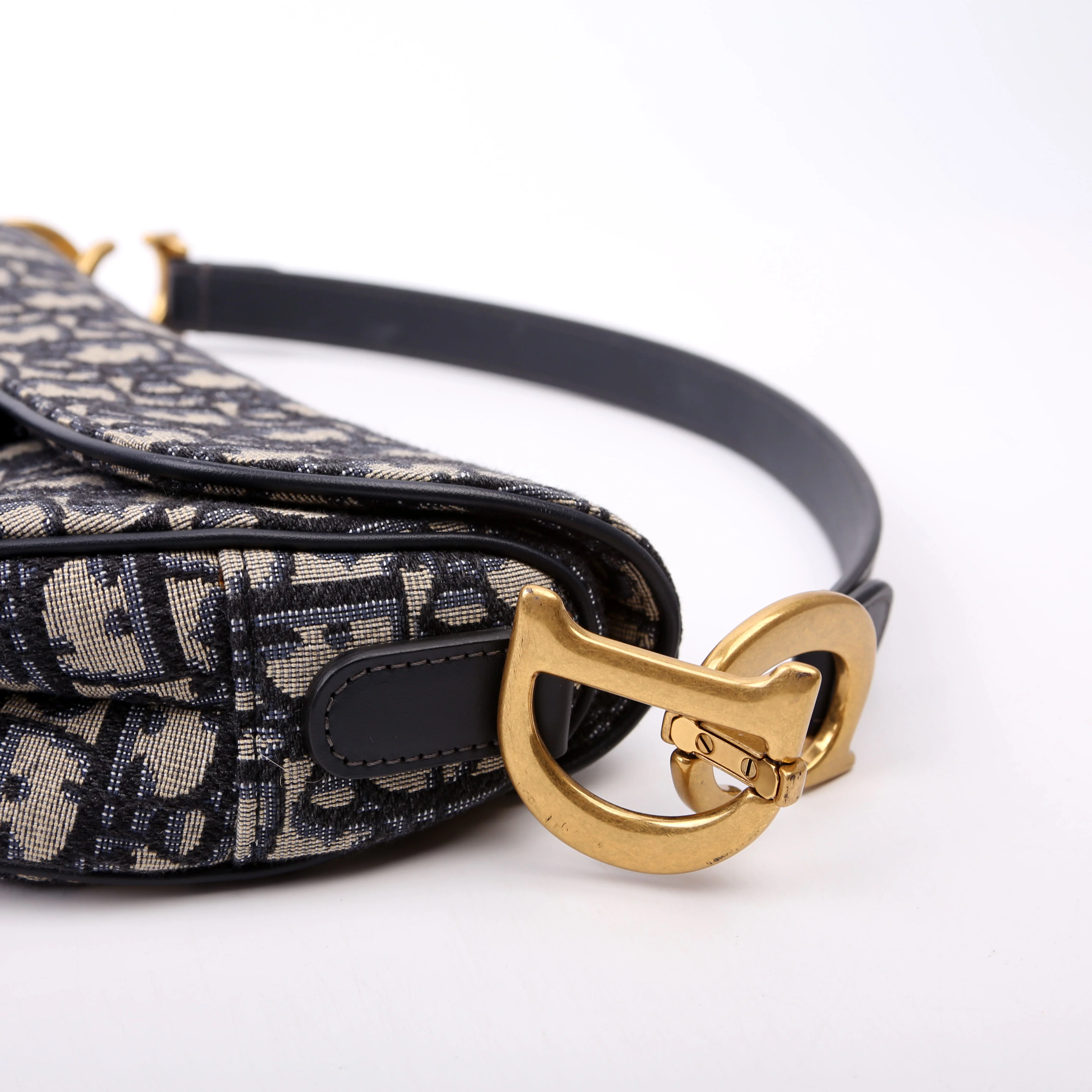 Saddle Bag Oblique Navy - Image 6