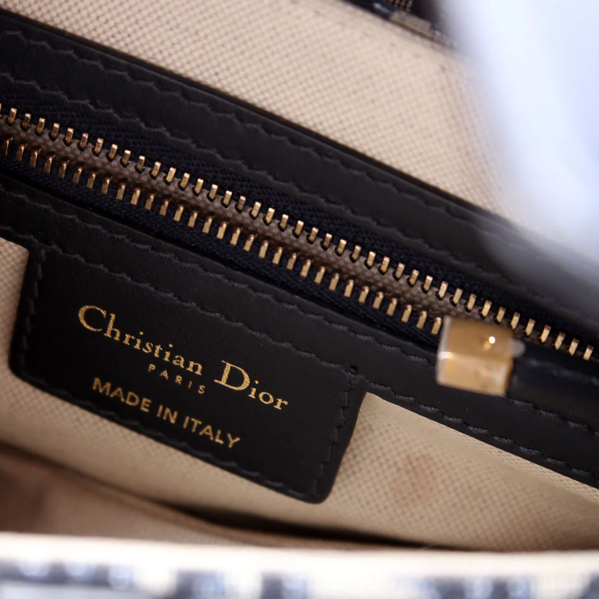 Saddle Bag Oblique Navy - Image 8